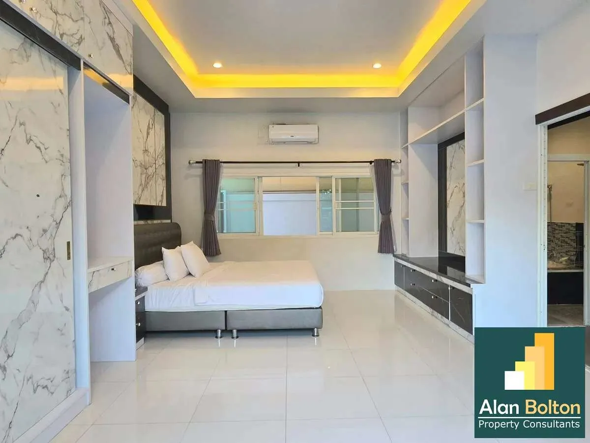 Luxury modern house for rent photo 17
