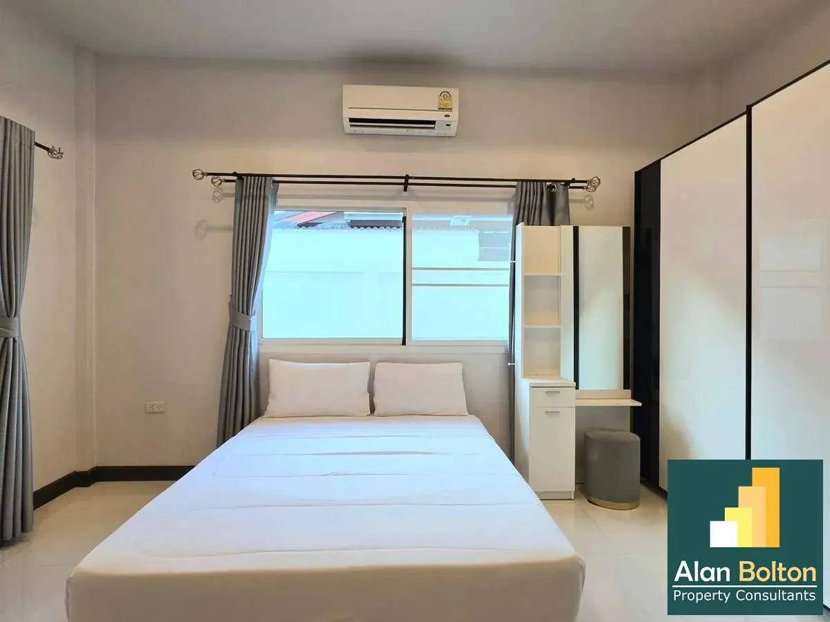 Luxury modern house for rent photo 19