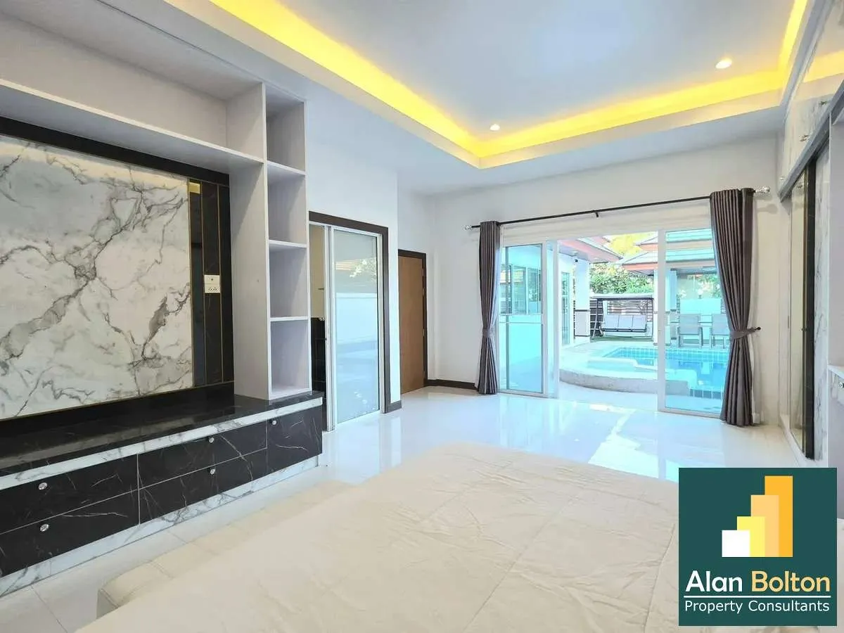 Luxury modern house for rent photo 20
