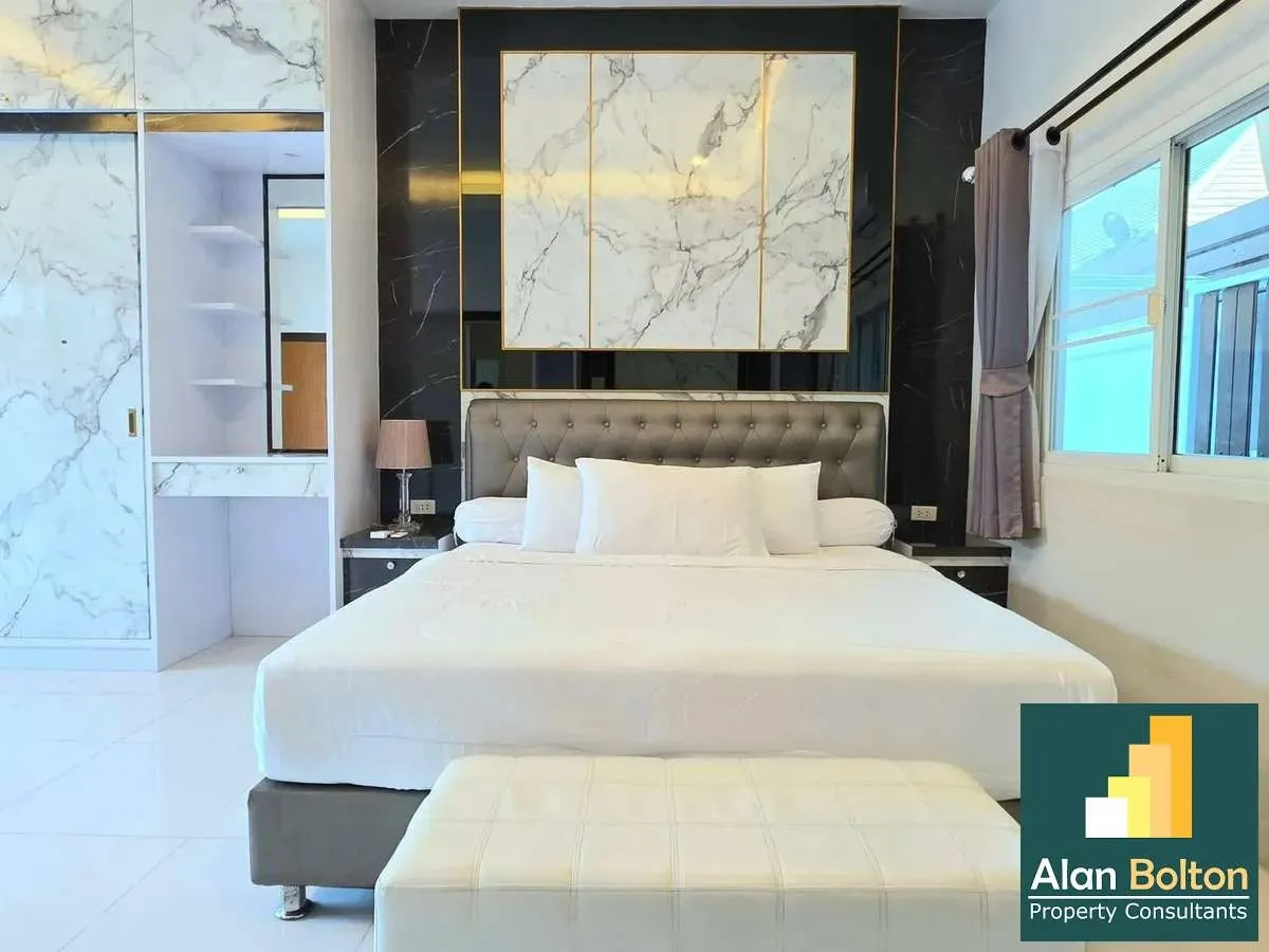 Luxury modern house for rent photo 21