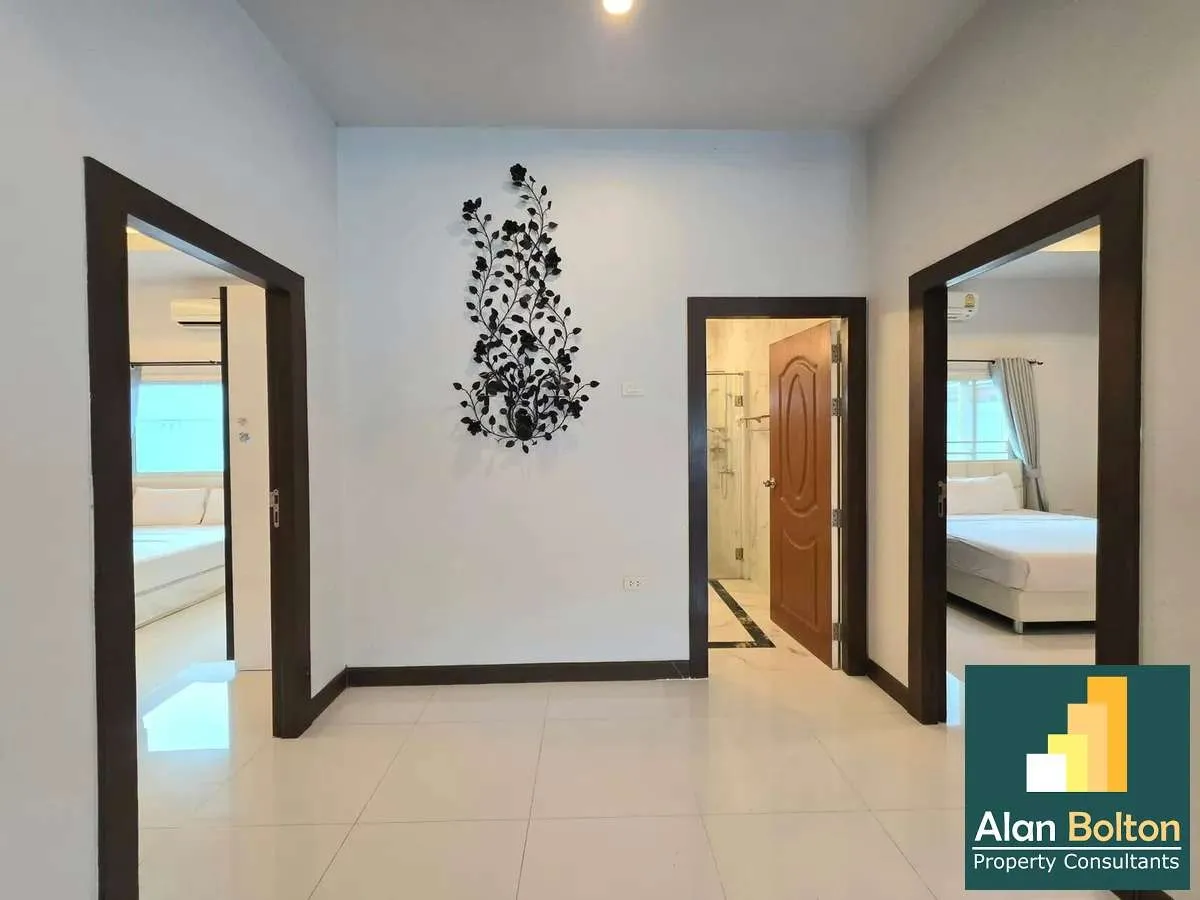 Luxury modern house for rent photo 22