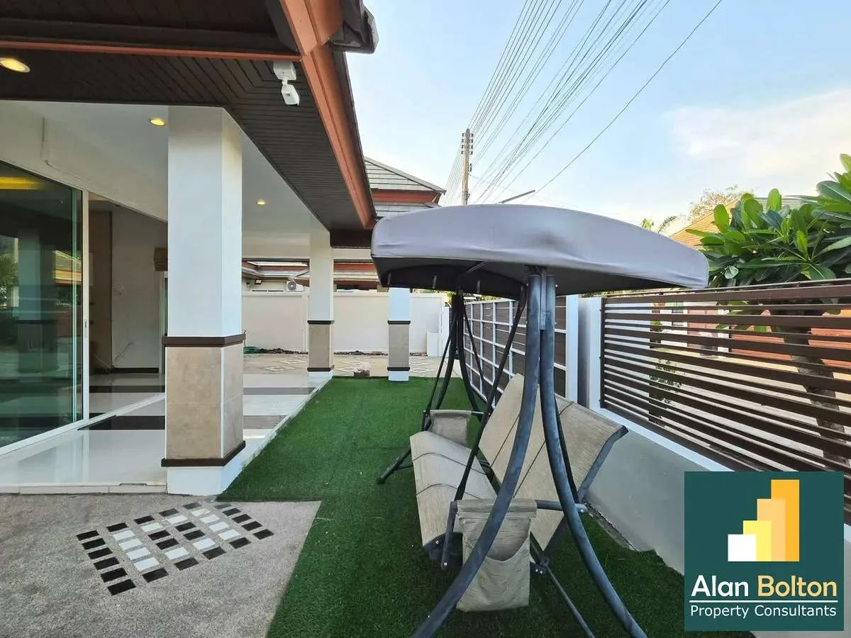 Luxury modern house for rent photo 10
