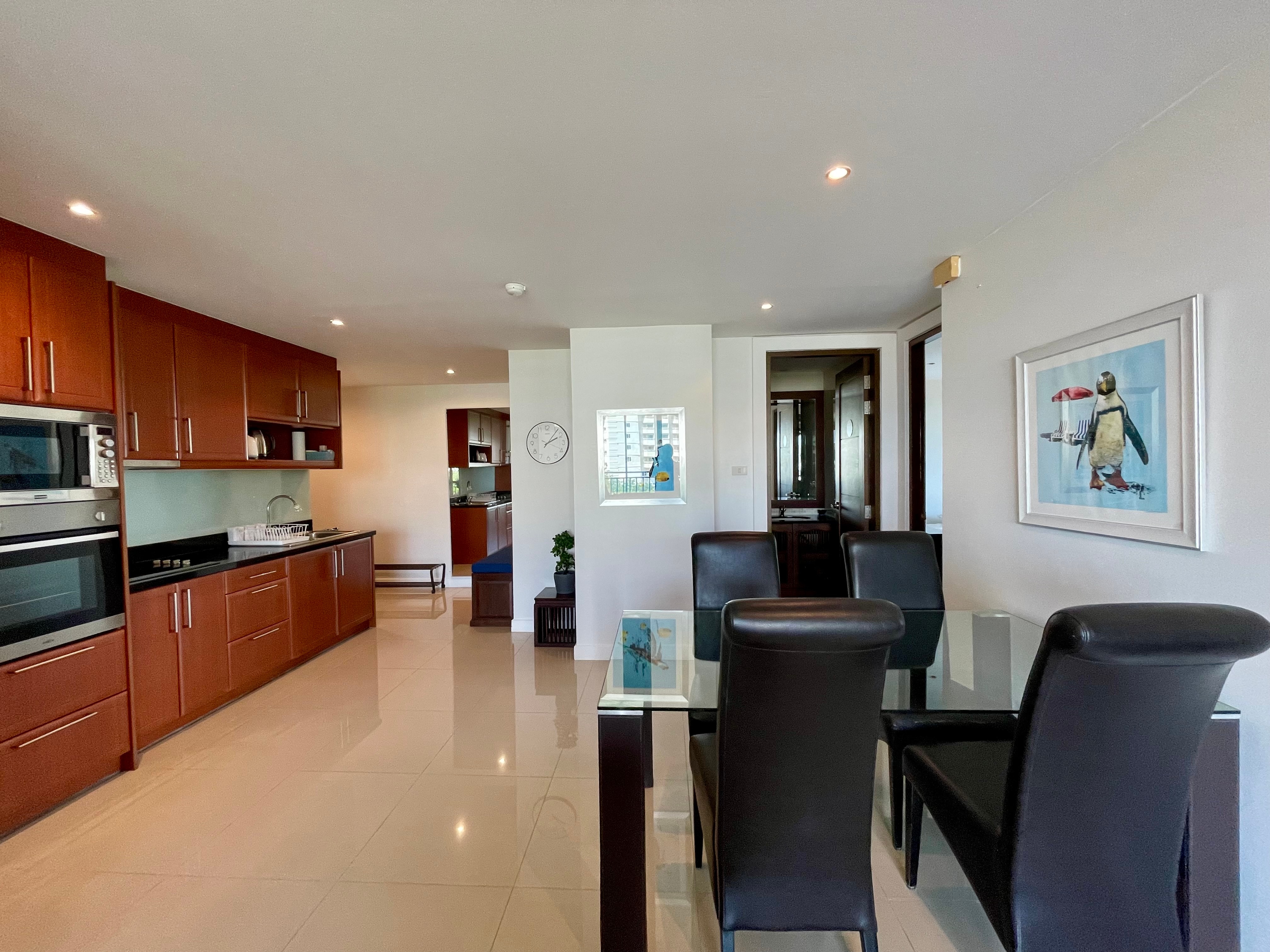 Jomtien Penthouse For sale 2 Bedroom 2 Bathroom 100 SQM In Thai Ownership photo 17