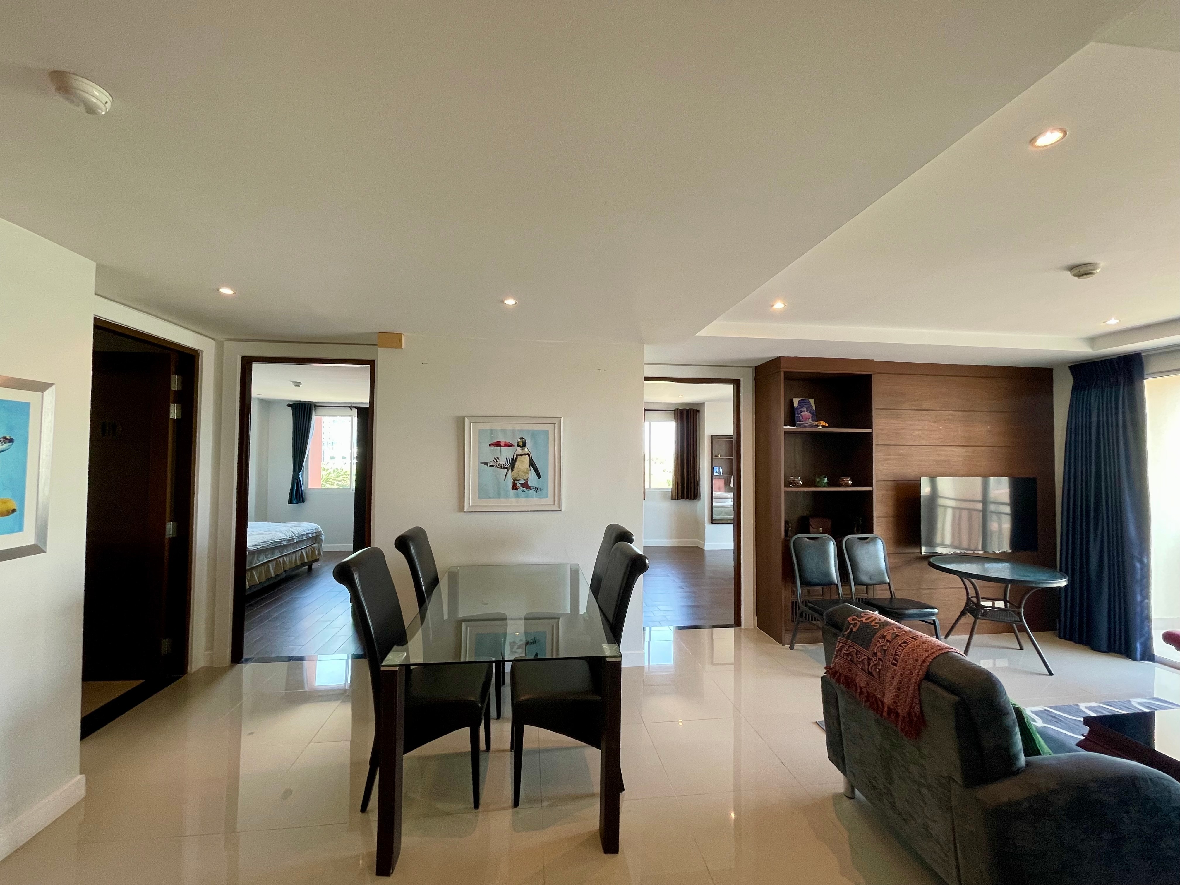 Jomtien Penthouse For sale 2 Bedroom 2 Bathroom 100 SQM In Thai Ownership photo 18