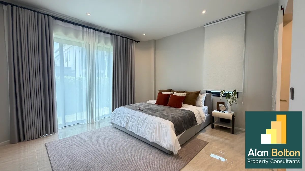 Modern House In East Pattaya photo 13