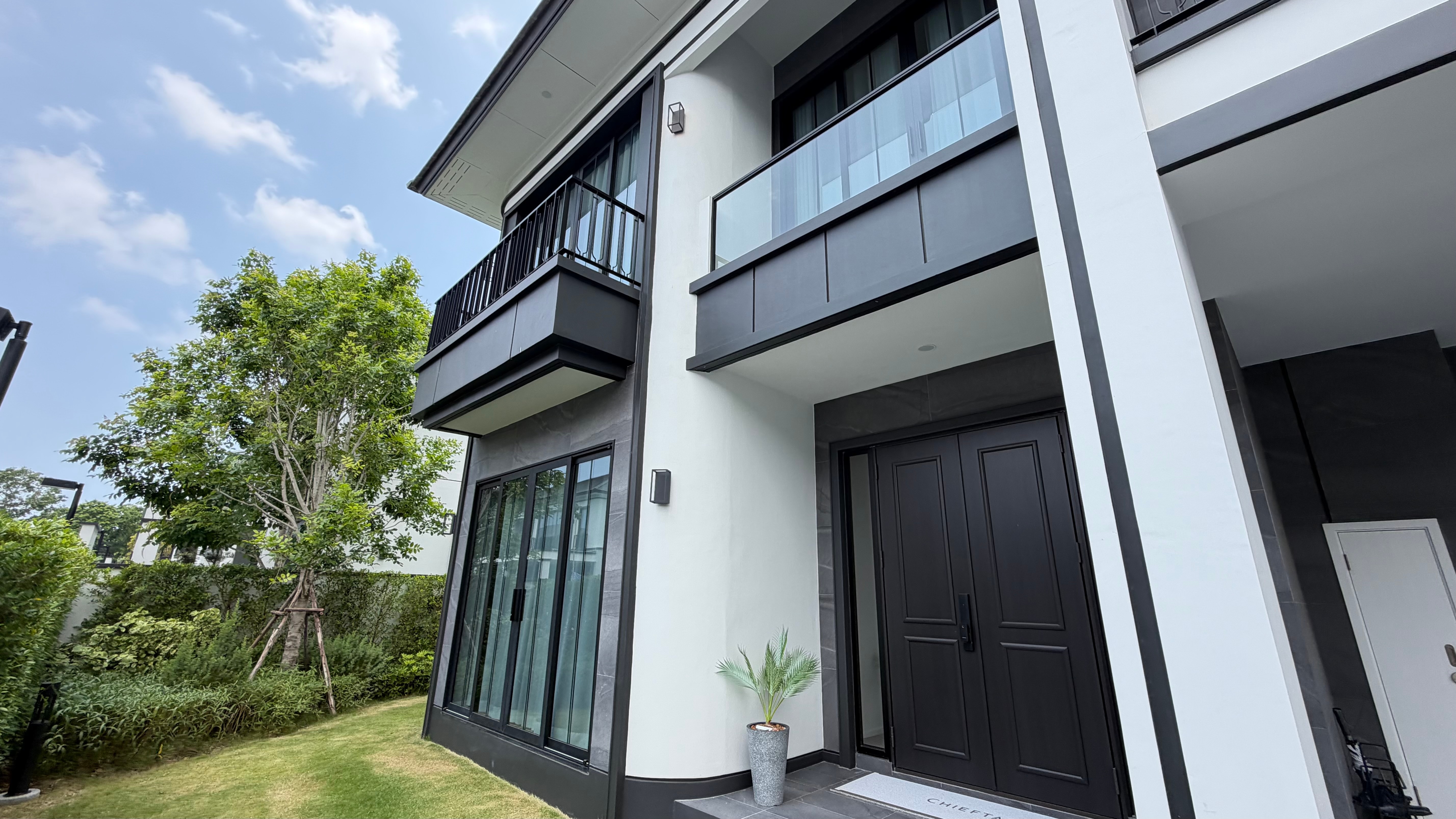 Modern House In East Pattaya photo 24