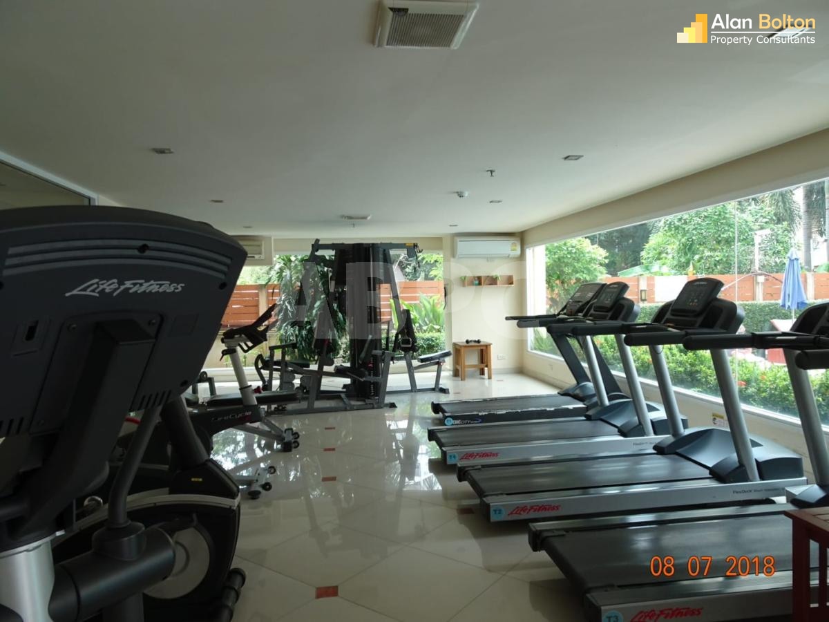 2 Bed 1 Bath in Central Pattaya ABPC1198 photo 14