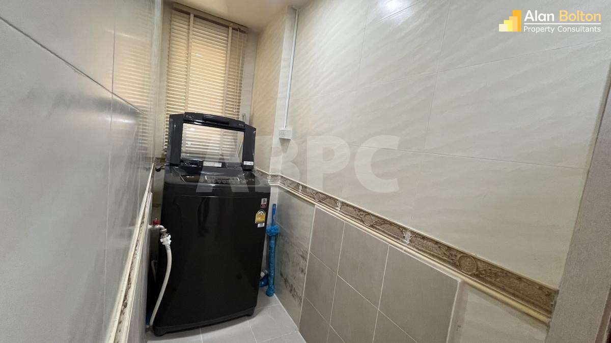 2 Bed 1 Bath in Central Pattaya ABPC1198 photo 4