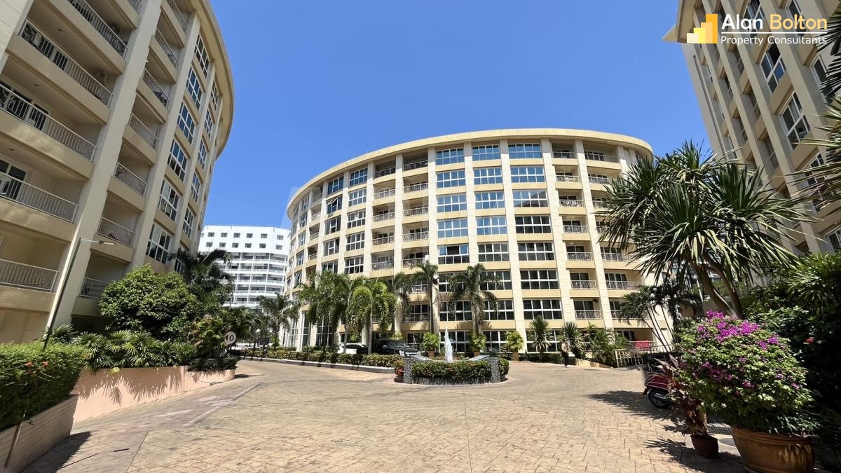 2 Bed 1 Bath in Central Pattaya ABPC1198
