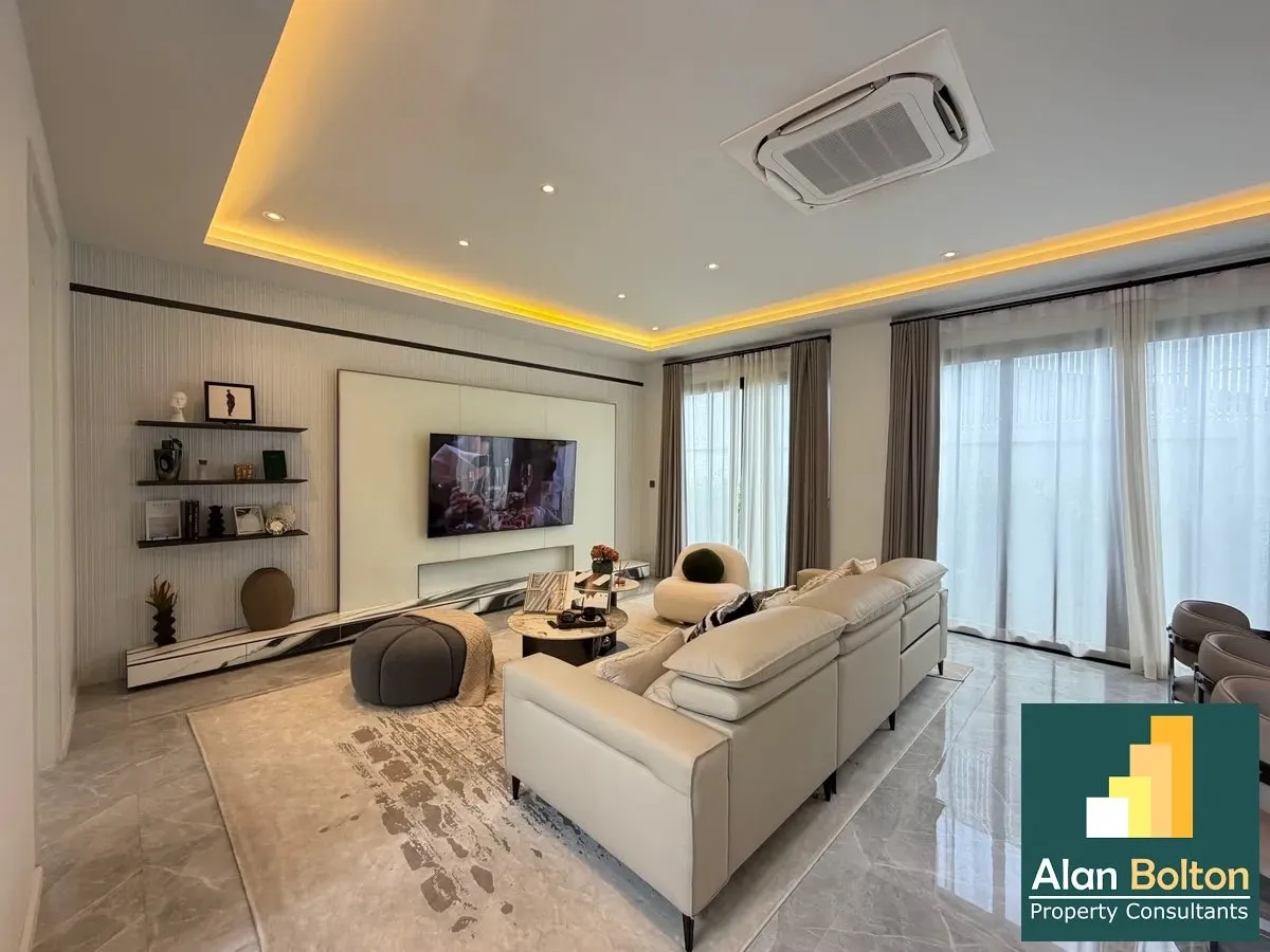 Modern House For Sale In East Pattaya