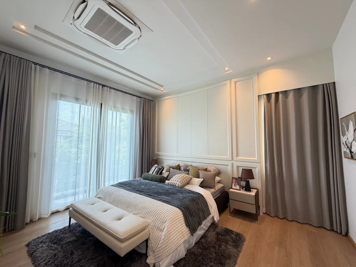 Modern House For Sale In East Pattaya photo 16