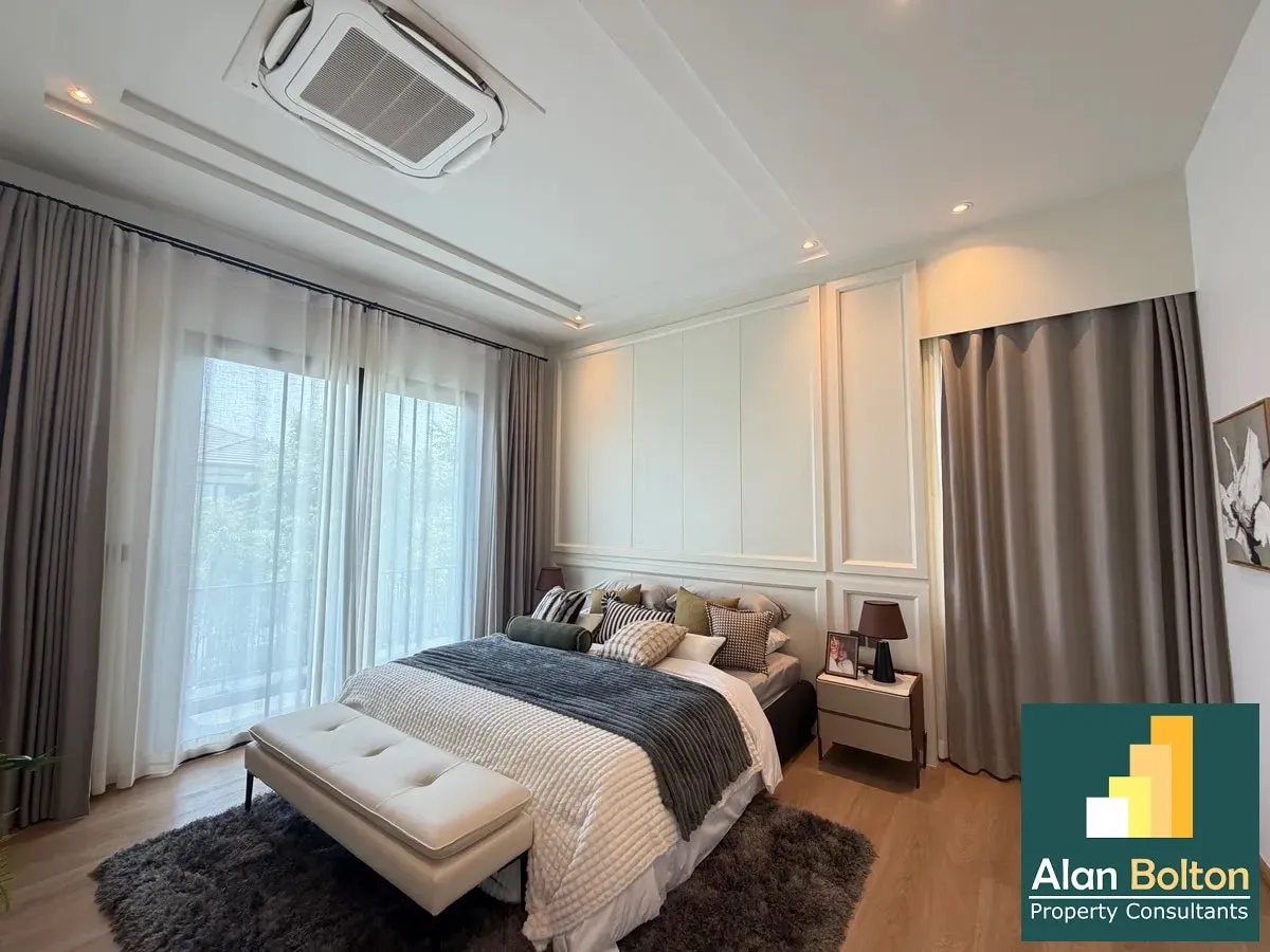 Modern House For Sale In East Pattaya photo 3