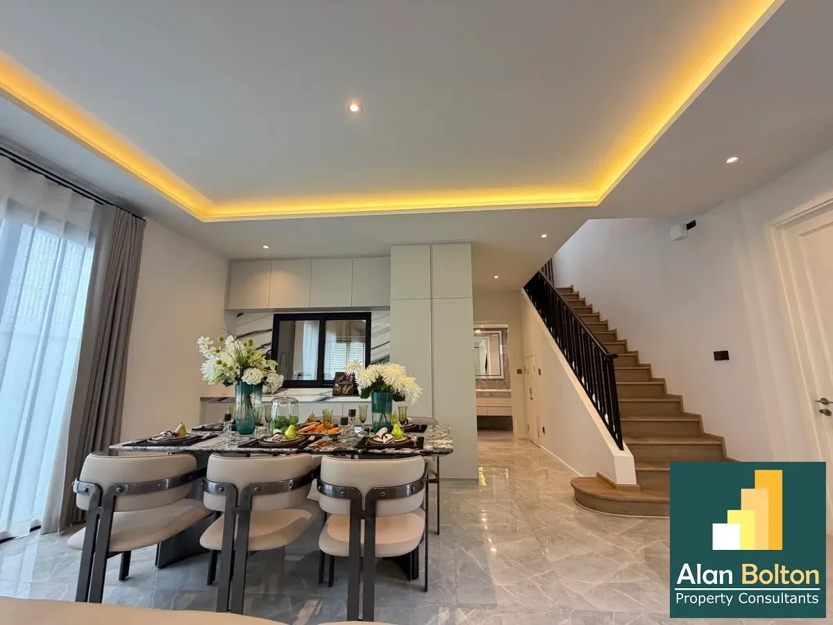 Modern House For Sale In East Pattaya photo 5