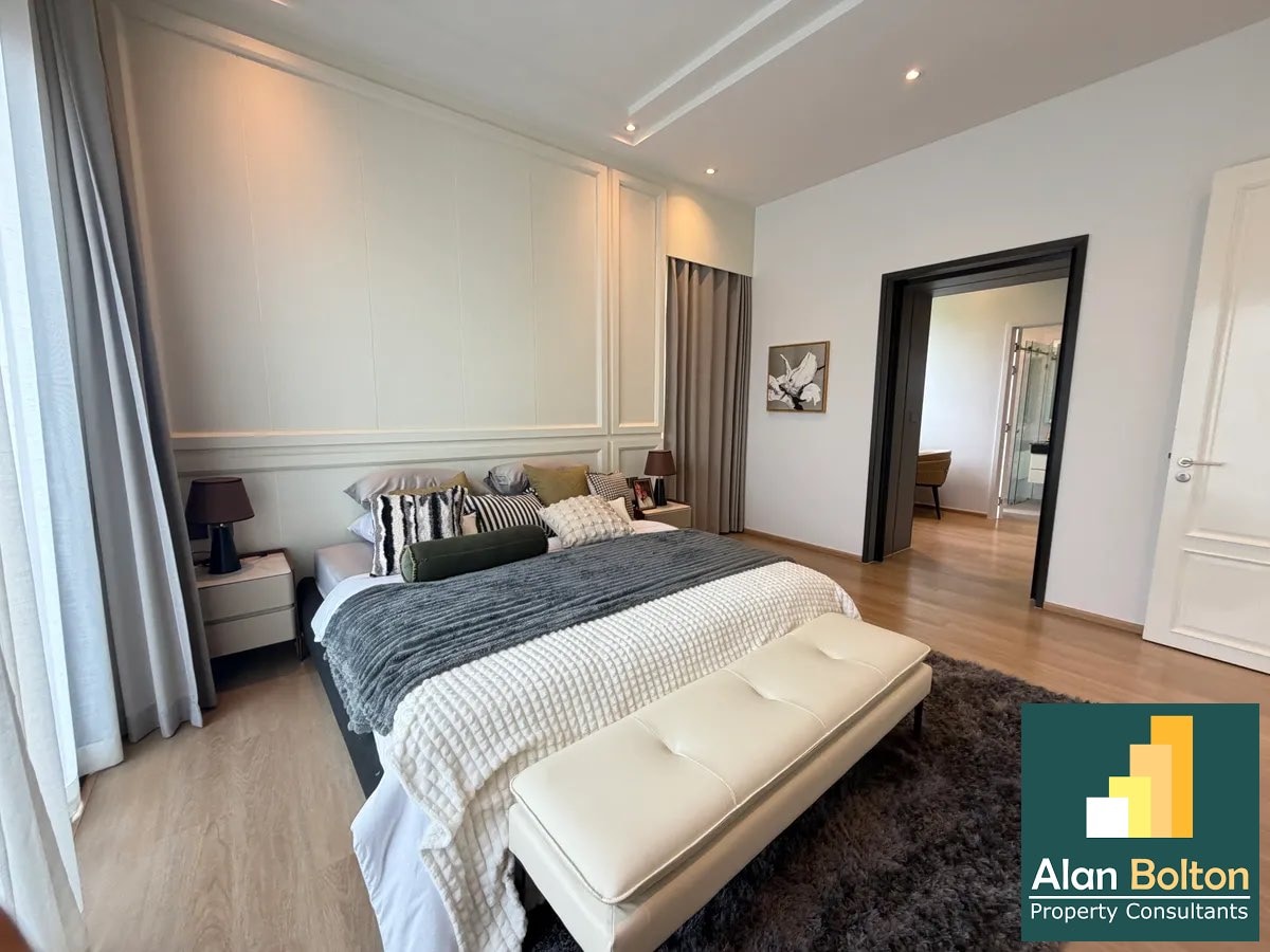 Modern House For Sale In East Pattaya photo 6