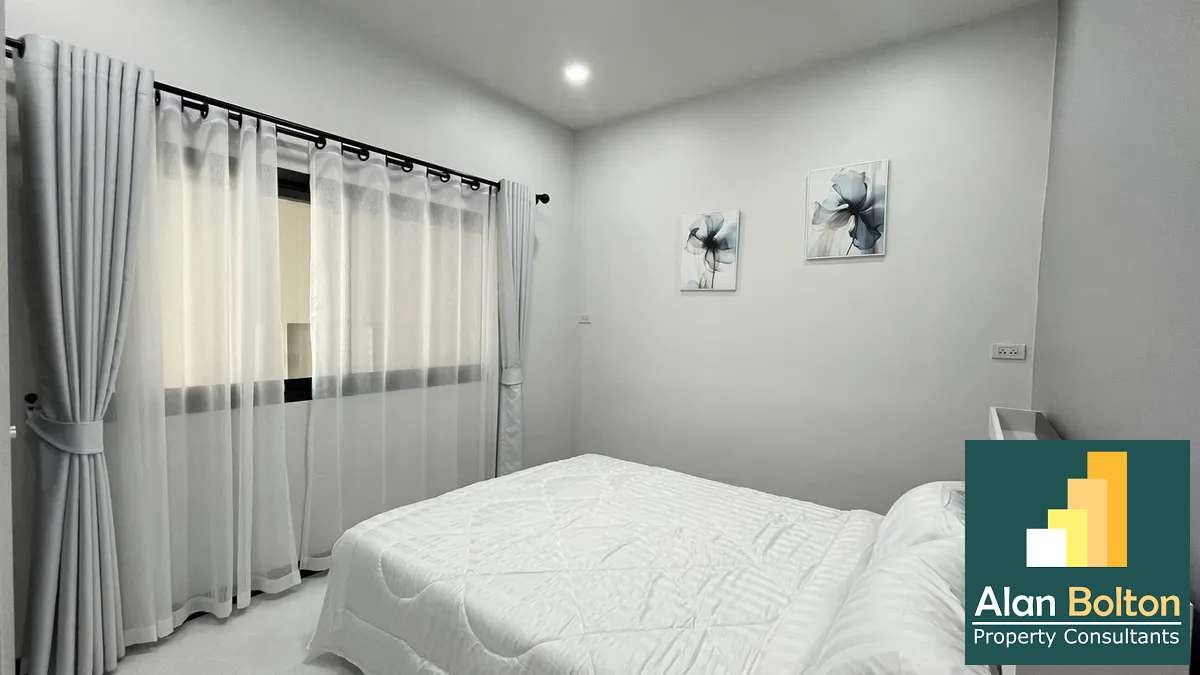 3 Bedrooms 2 Bathrooms in East Pattaya photo 7