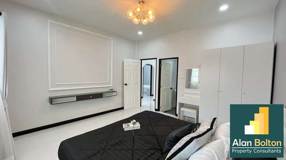 3 Bedrooms 2 Bathrooms in East Pattaya photo 15