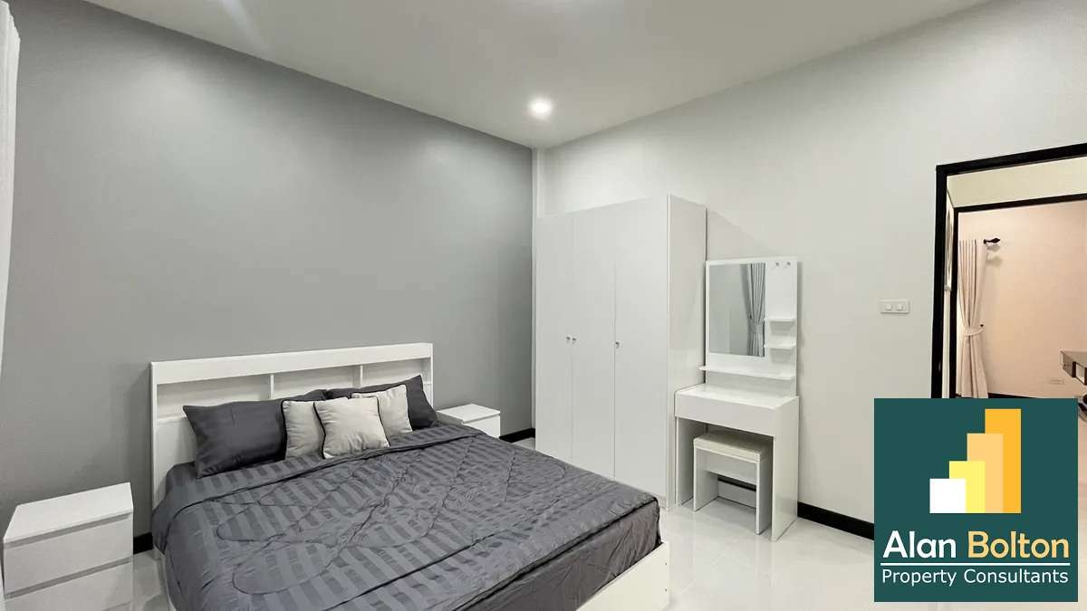 3 Bedrooms 2 Bathrooms in East Pattaya photo 14