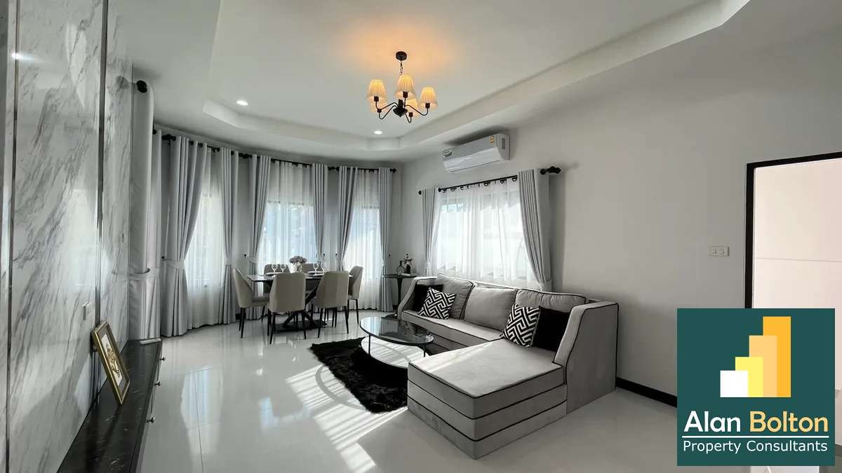 3 Bedrooms 2 Bathrooms in East Pattaya photo 6