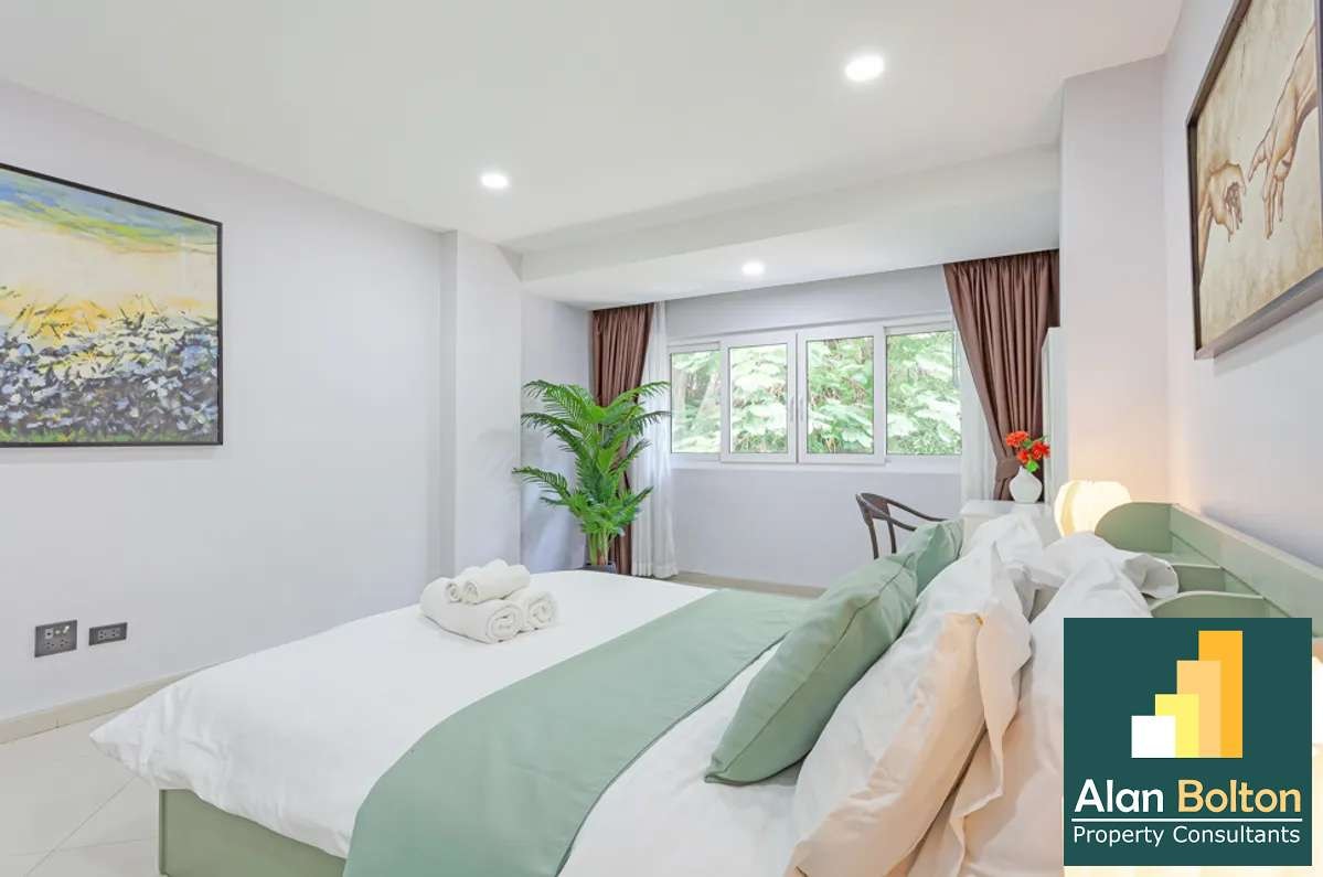 1 Bed 1 Bath in Pratumnak photo 9
