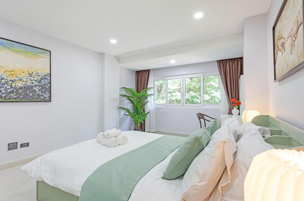 1 Bed 1 Bath in Pratumnak photo 18