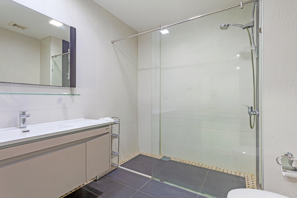 1 Bed 1 Bath in Pratumnak photo 12