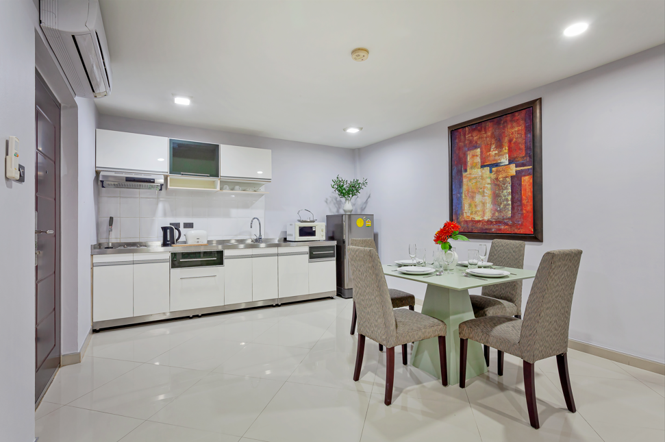 1 Bed 1 Bath in Pratumnak photo 17