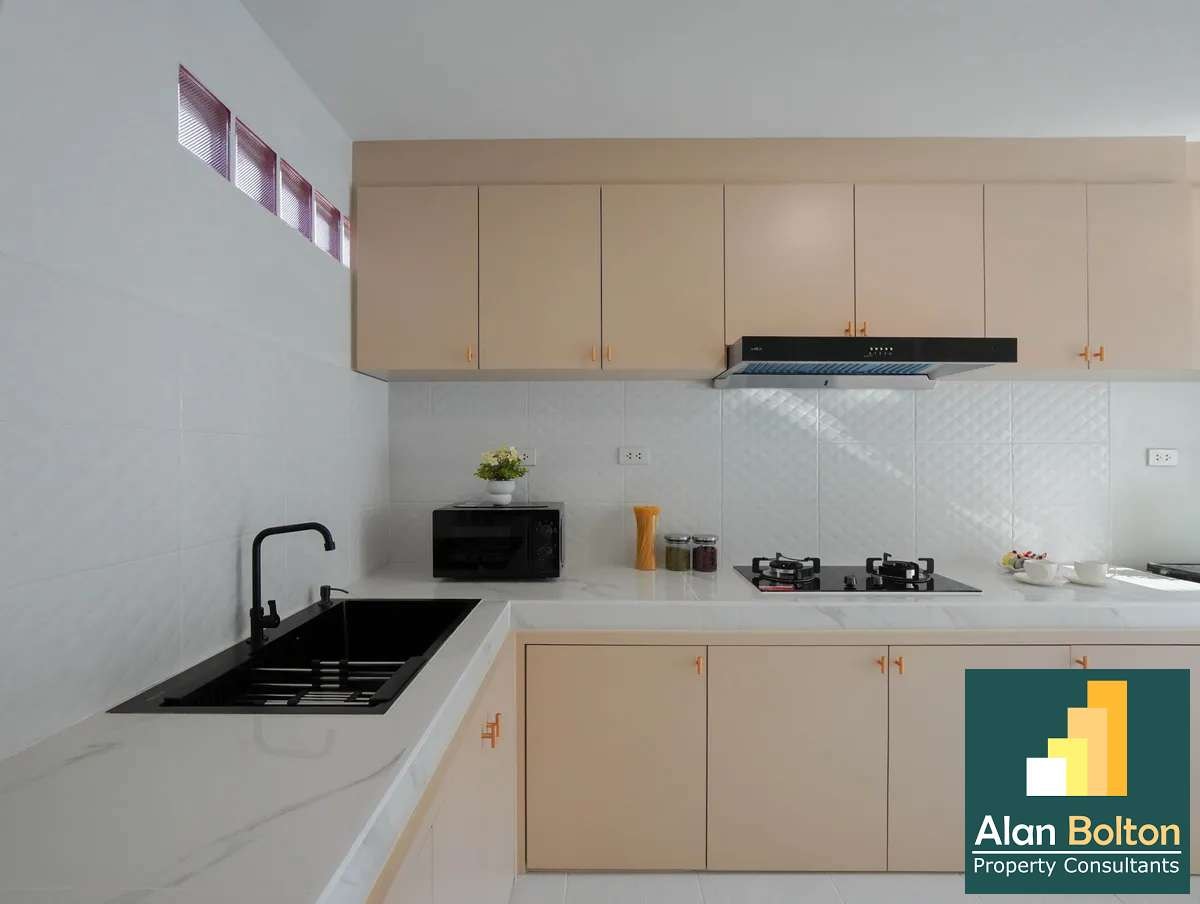3 Bedroom 3 Bathroom in Baan Suan Lalana photo 17