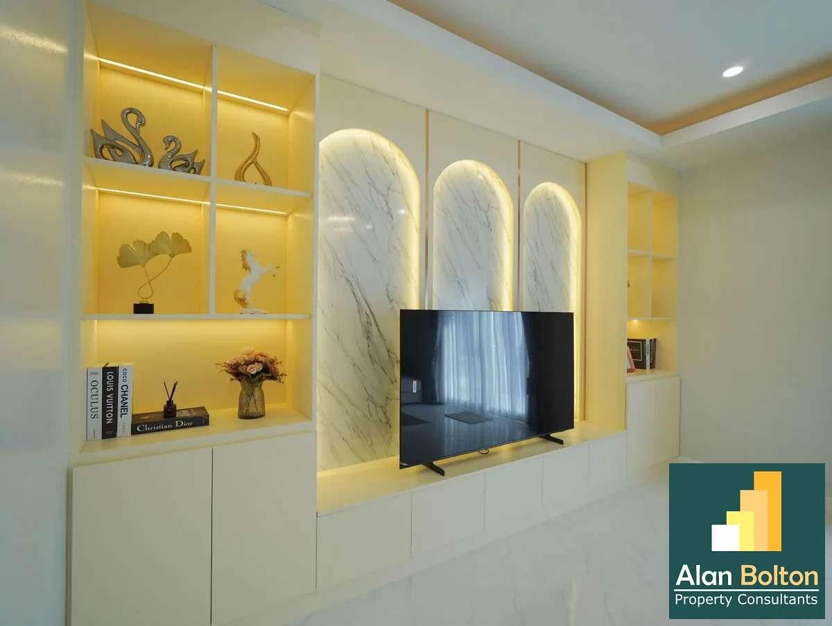 3 Bedroom 3 Bathroom in Baan Suan Lalana photo 2