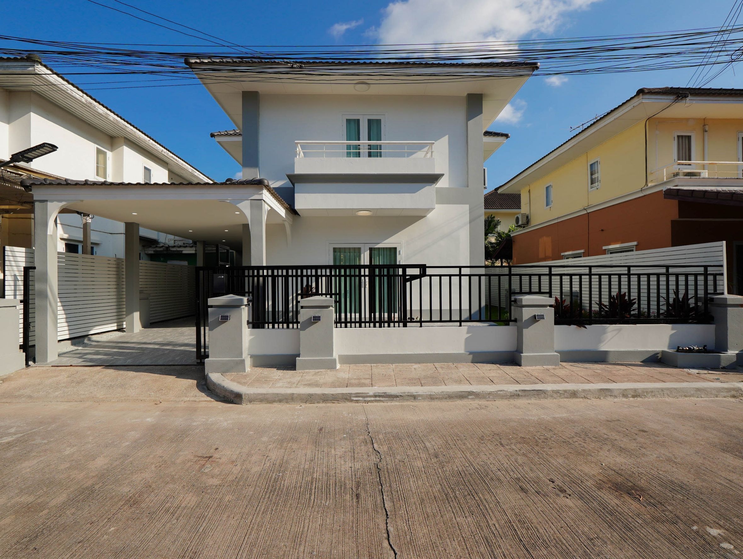 3 Bedroom 3 Bathroom in Baan Suan Lalana photo 21
