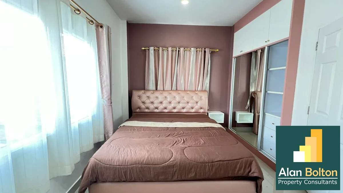 Townhouse for rent 2 Bedrooms 2 Bathrooms in East Pattaya photo 11
