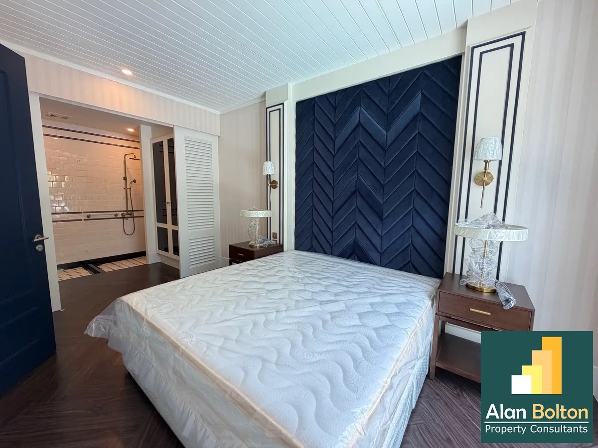 Beachfront One Bedroom Condo For Sale In najomtien photo 12