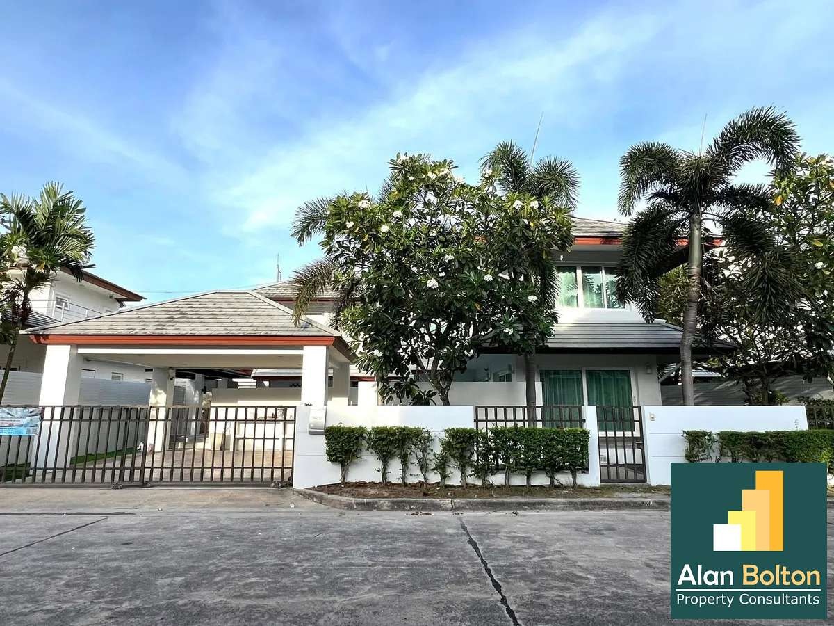 3 Bedrooms 3 Bathroom in Seabreeze Pool Villa photo 4