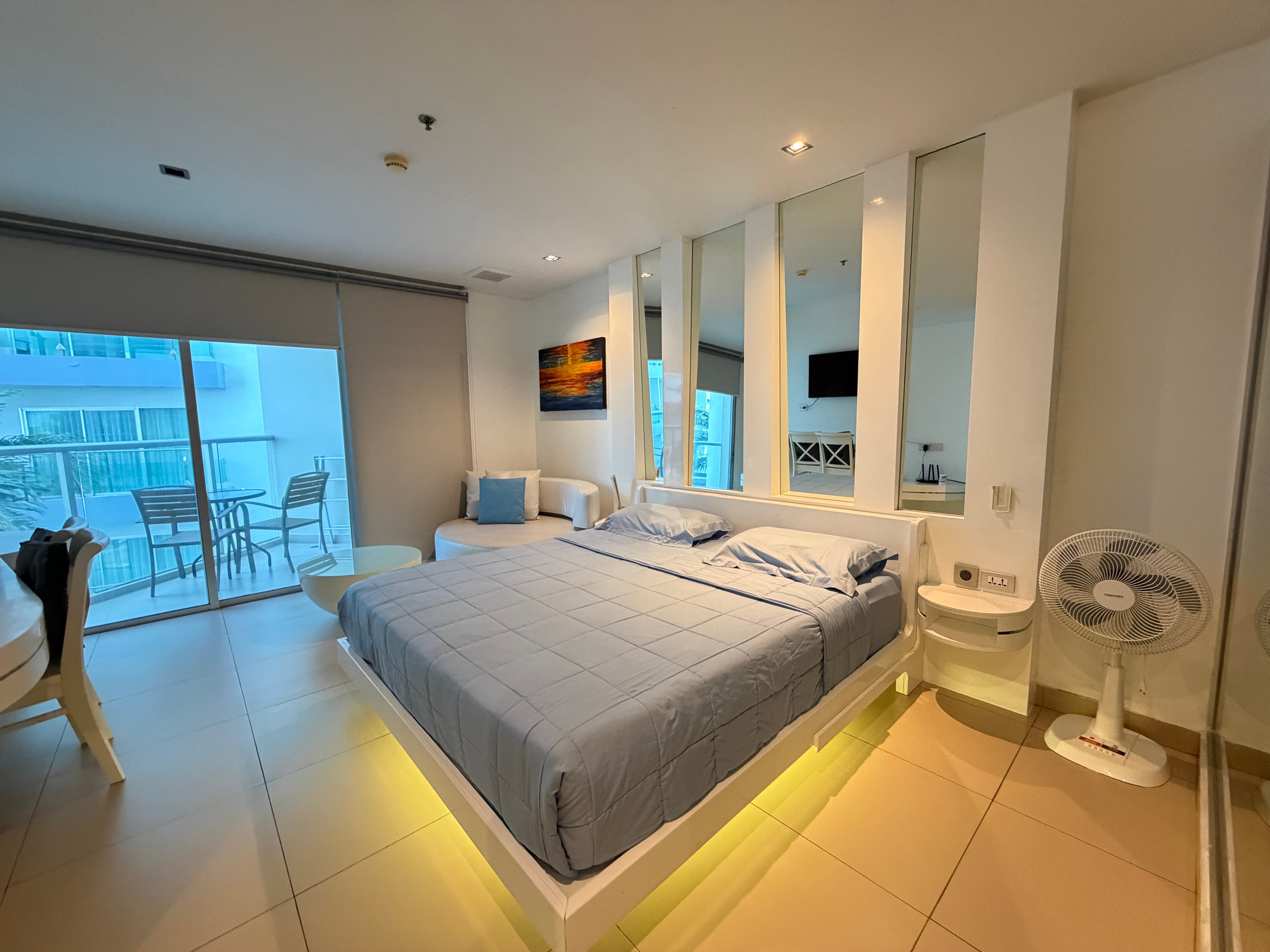 Studio Condo For Rent near Phrahtamnak beach photo 13