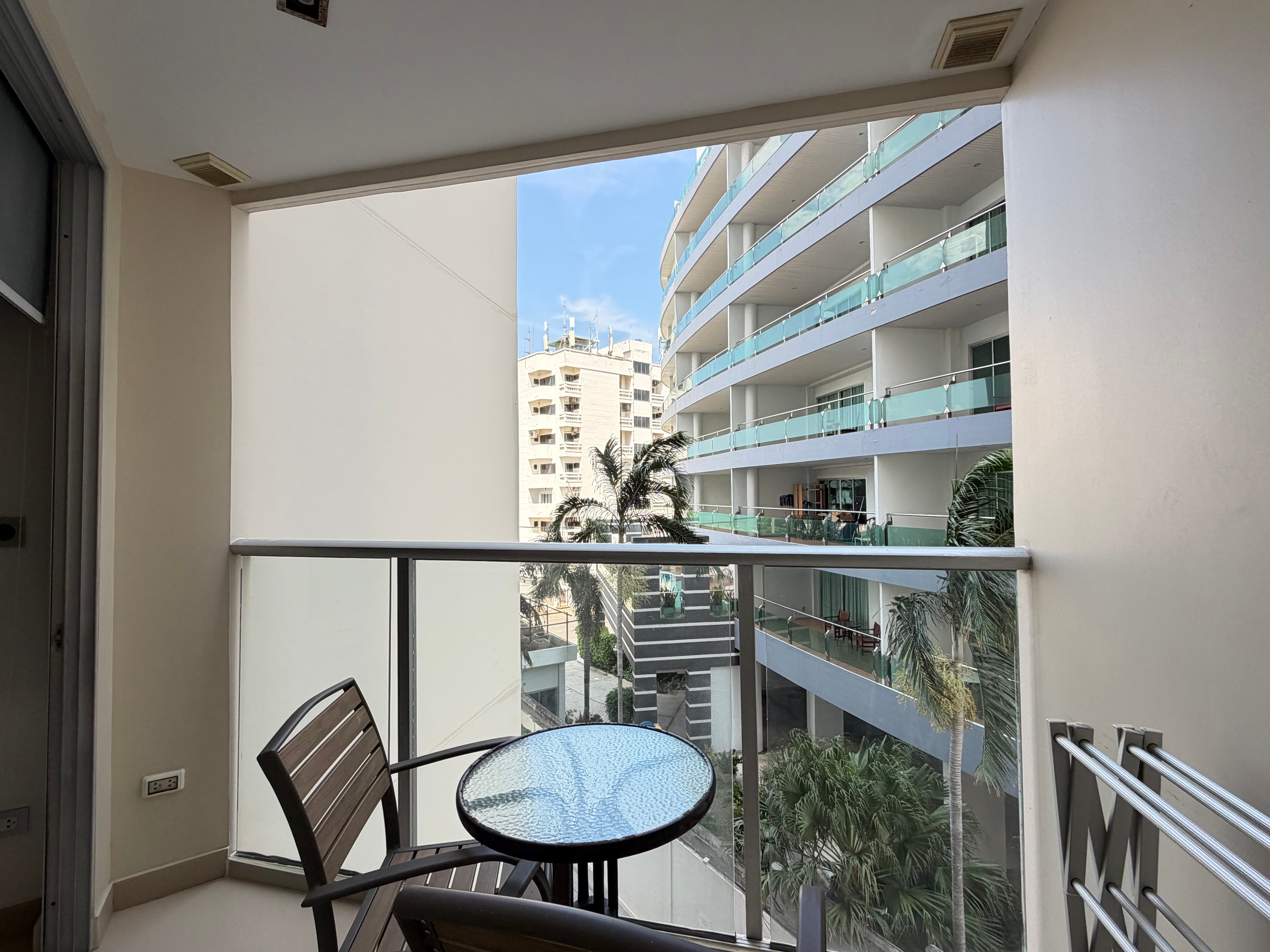 Studio Condo For Rent near Phrahtamnak beach photo 16