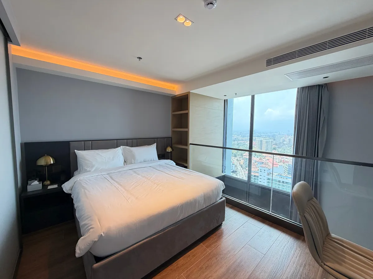 Stylish Modern Duplex Condo Available for Rent In Prahtamnak photo 20