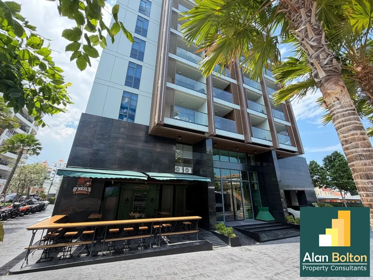 Stylish Modern Duplex Condo Available for Rent In Prahtamnak photo 4