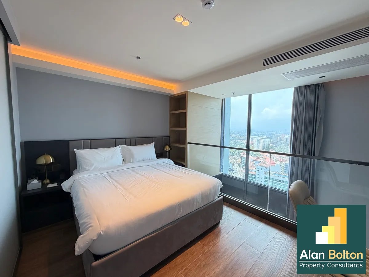 Stylish Modern Duplex Condo Available for Rent In Prahtamnak photo 2