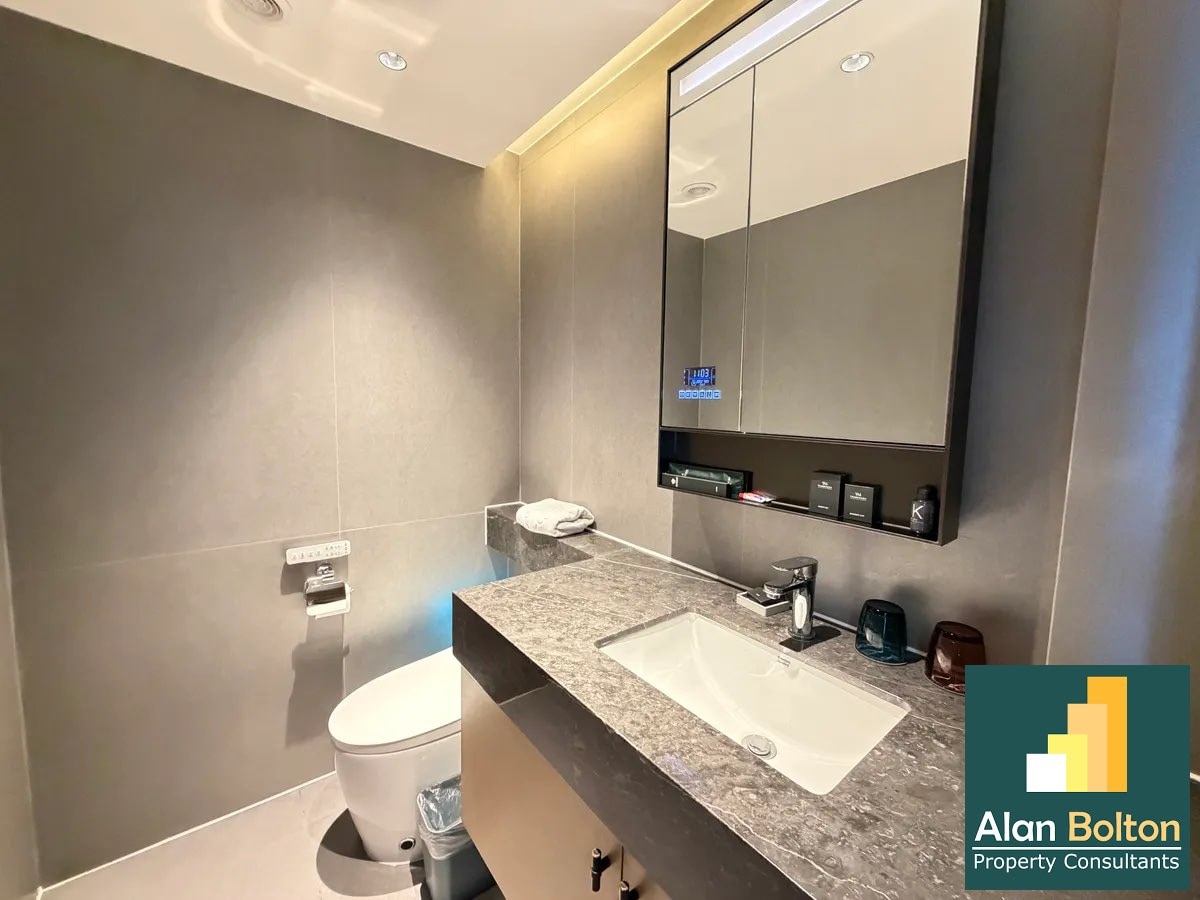 Stylish Modern Duplex Condo Available for Rent In Prahtamnak photo 12