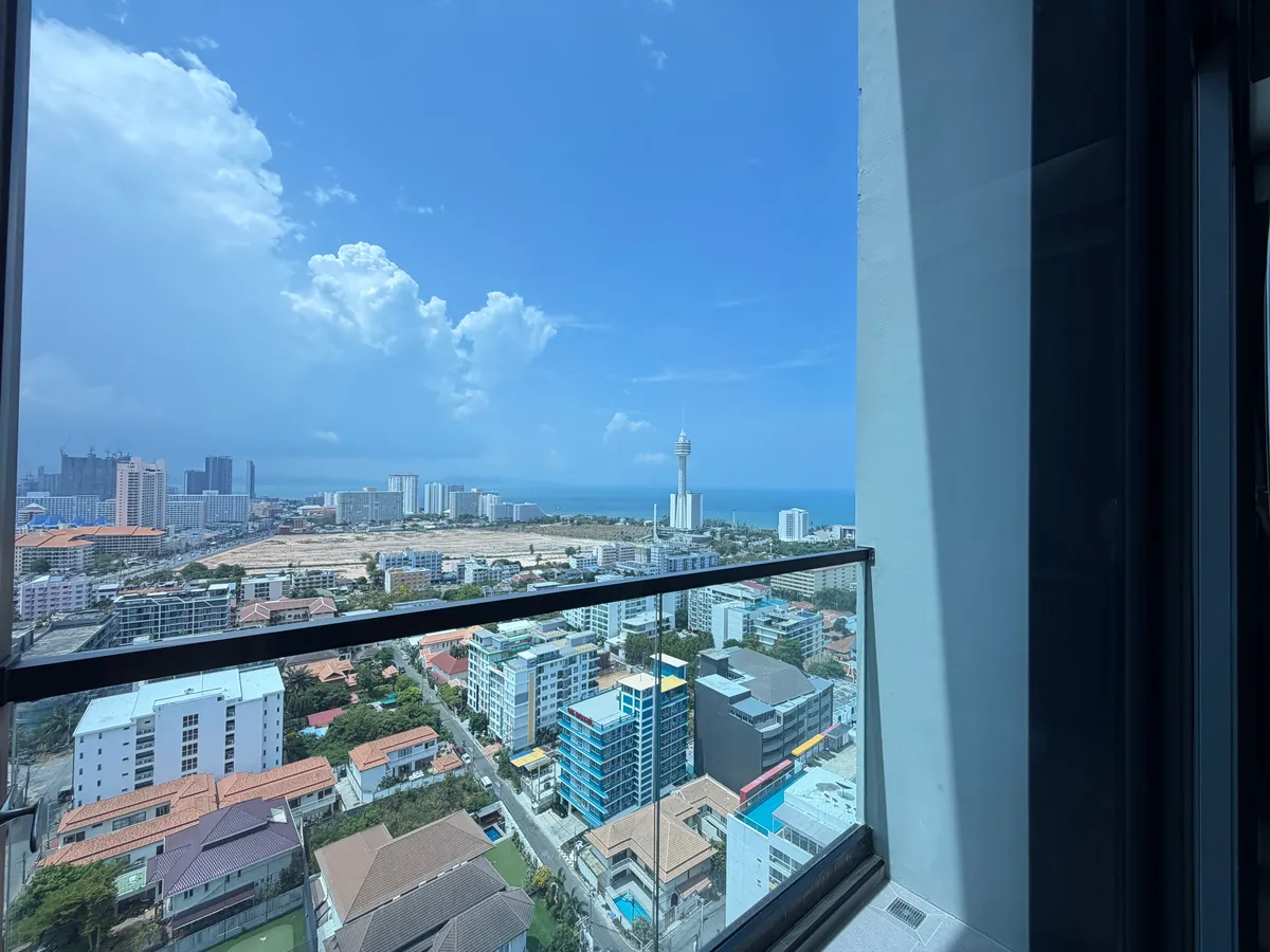 Upgrade Your Living – Modern Duplex Condo Available Now photo 17