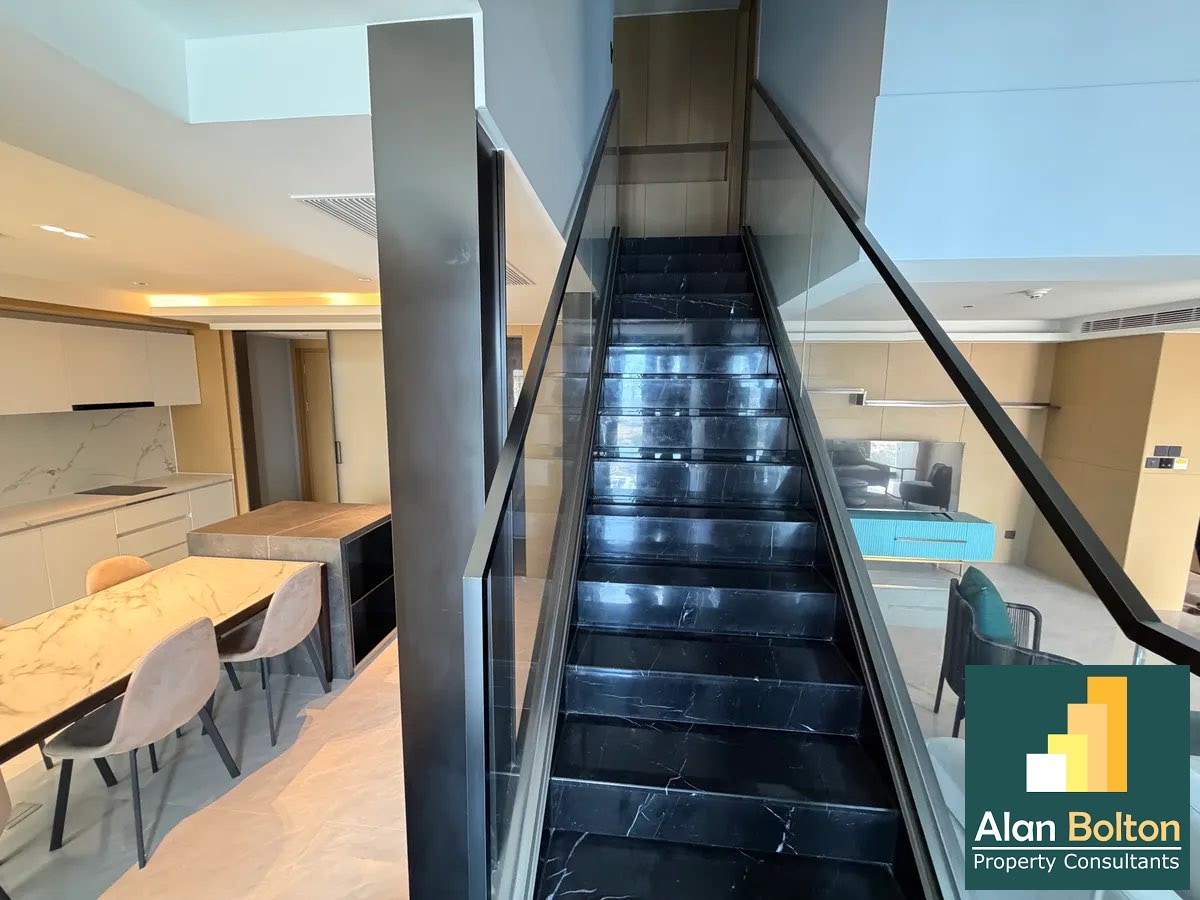 Luxury Modern Duplex Condo Ready For Rent photo 6