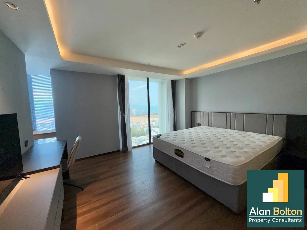 Luxury Modern Duplex Condo Ready For Rent photo 15