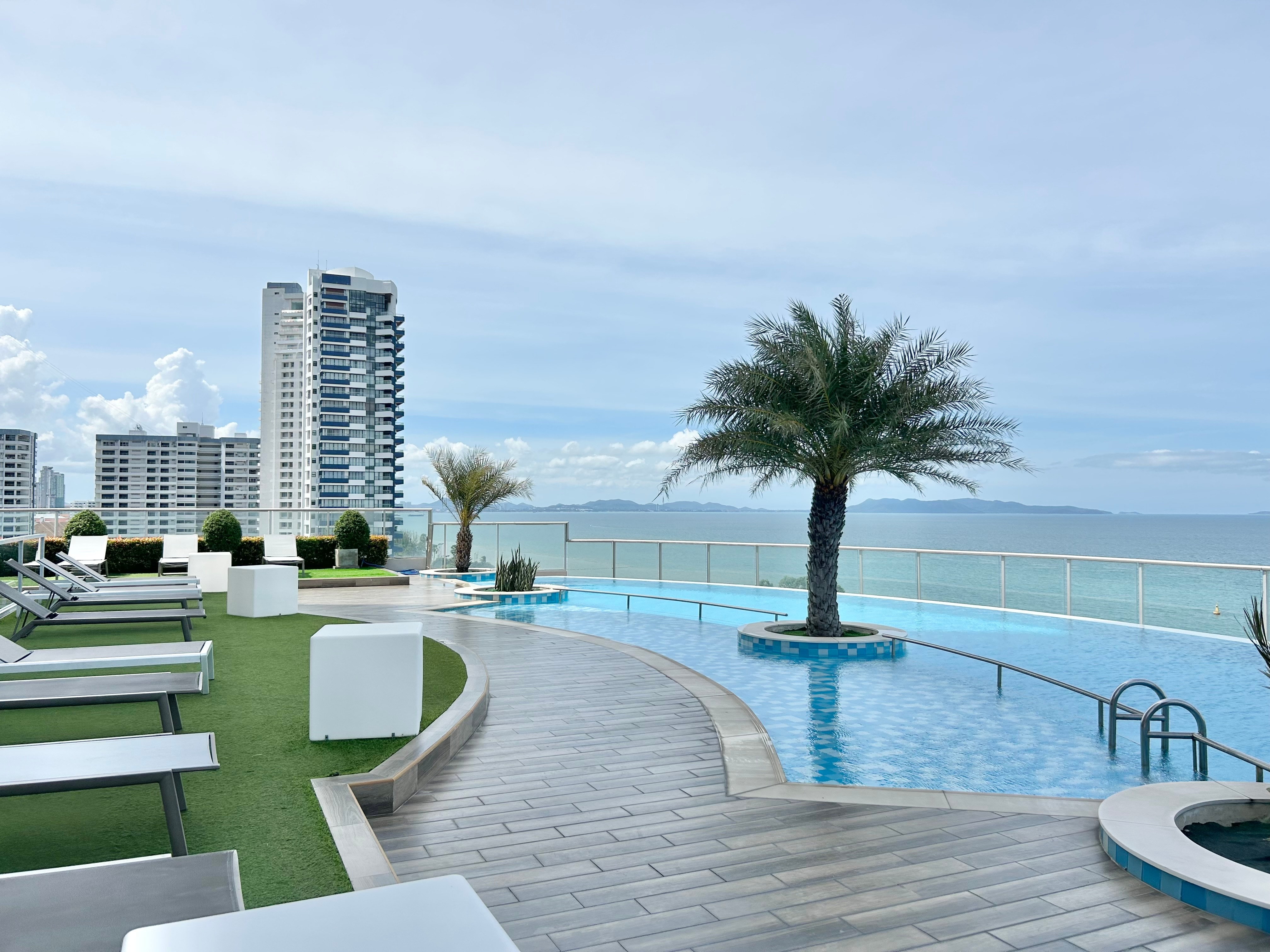 Studio Condo For Rent In Prahtamnak photo 10