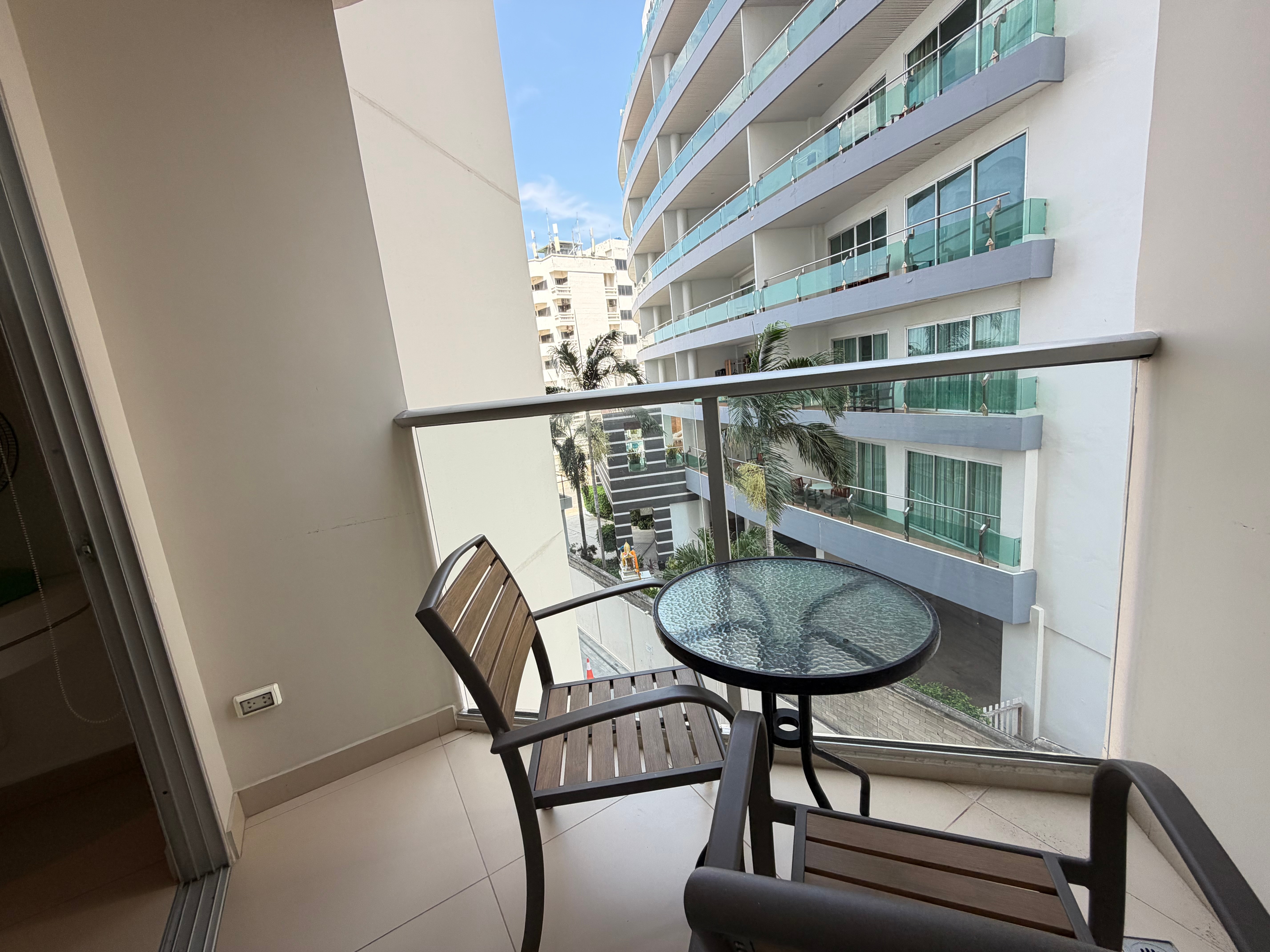 Studio Condo For Rent In Prahtamnak photo 15