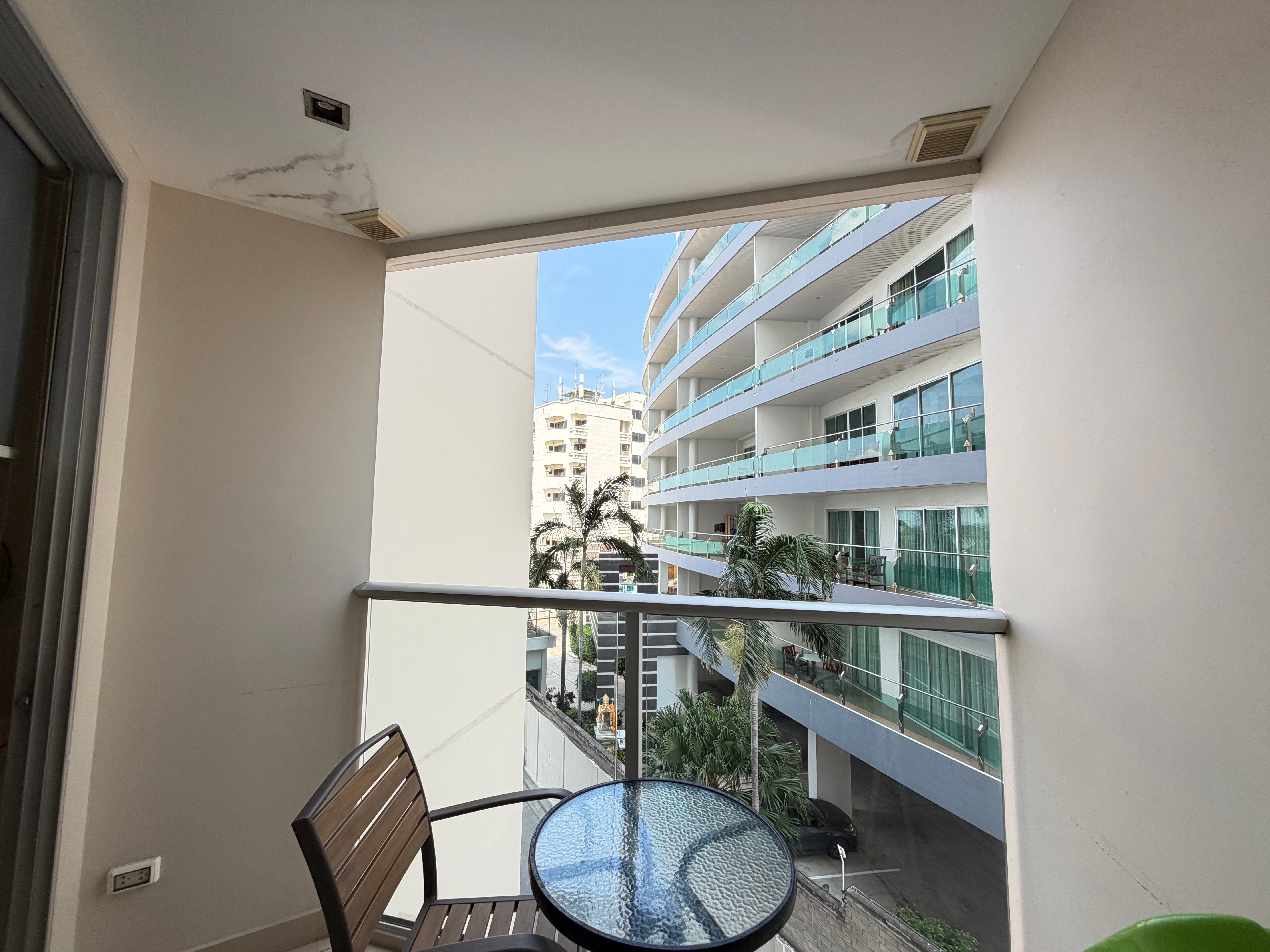 Studio Condo For Rent In Prahtamnak photo 17