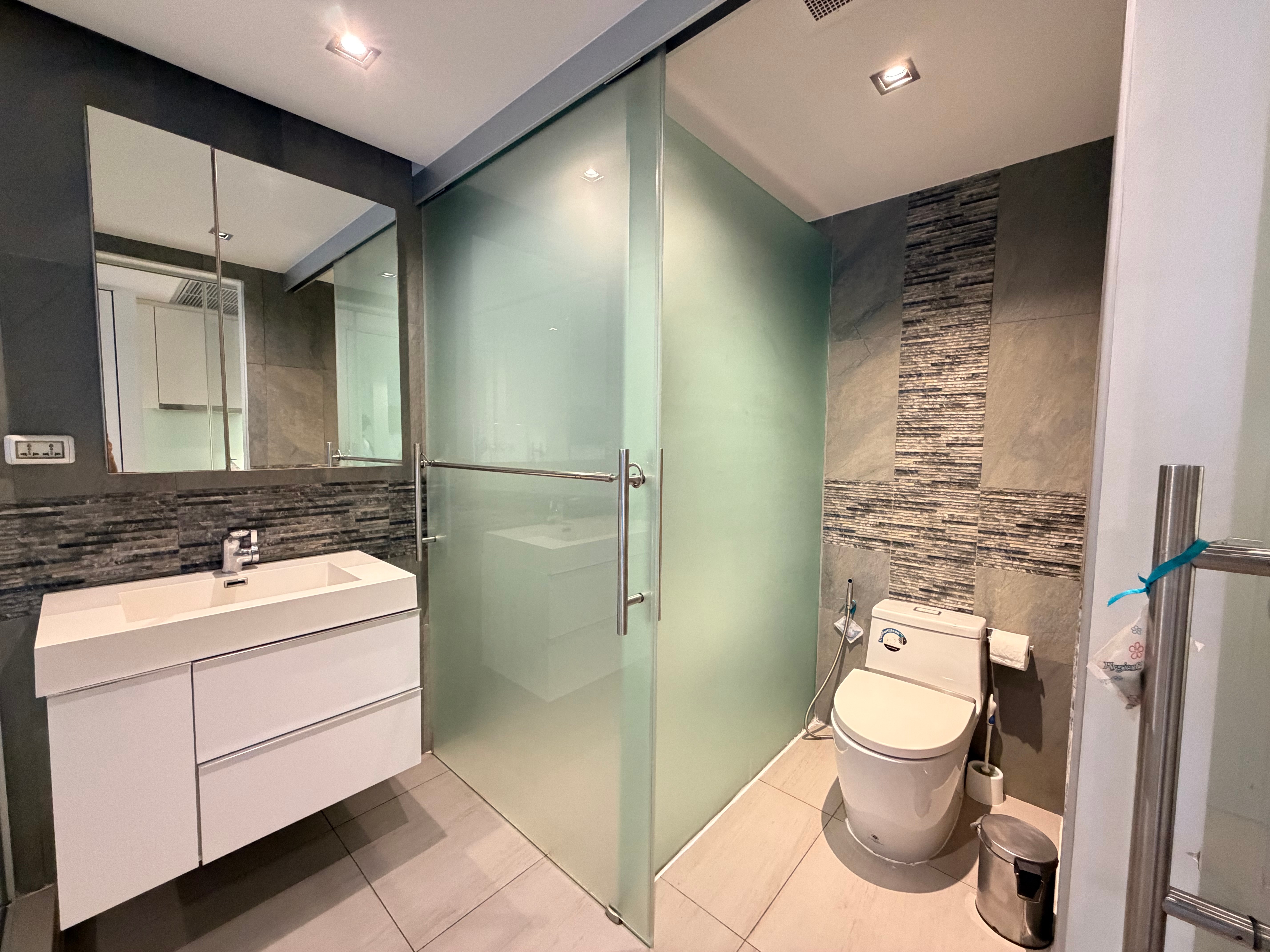 Studio Condo For Rent In Prahtamnak photo 13