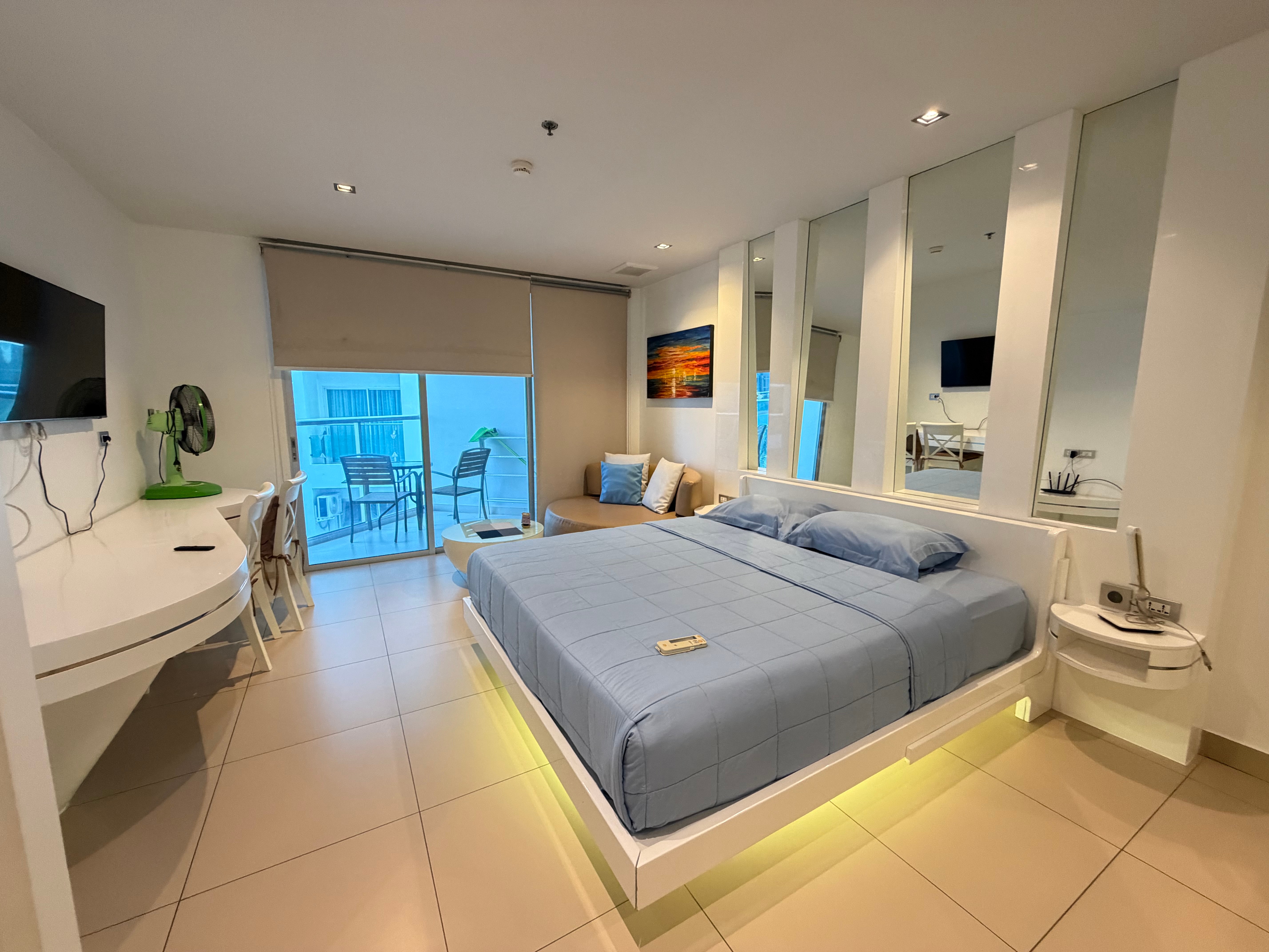 Studio Condo For Rent In Prahtamnak photo 14