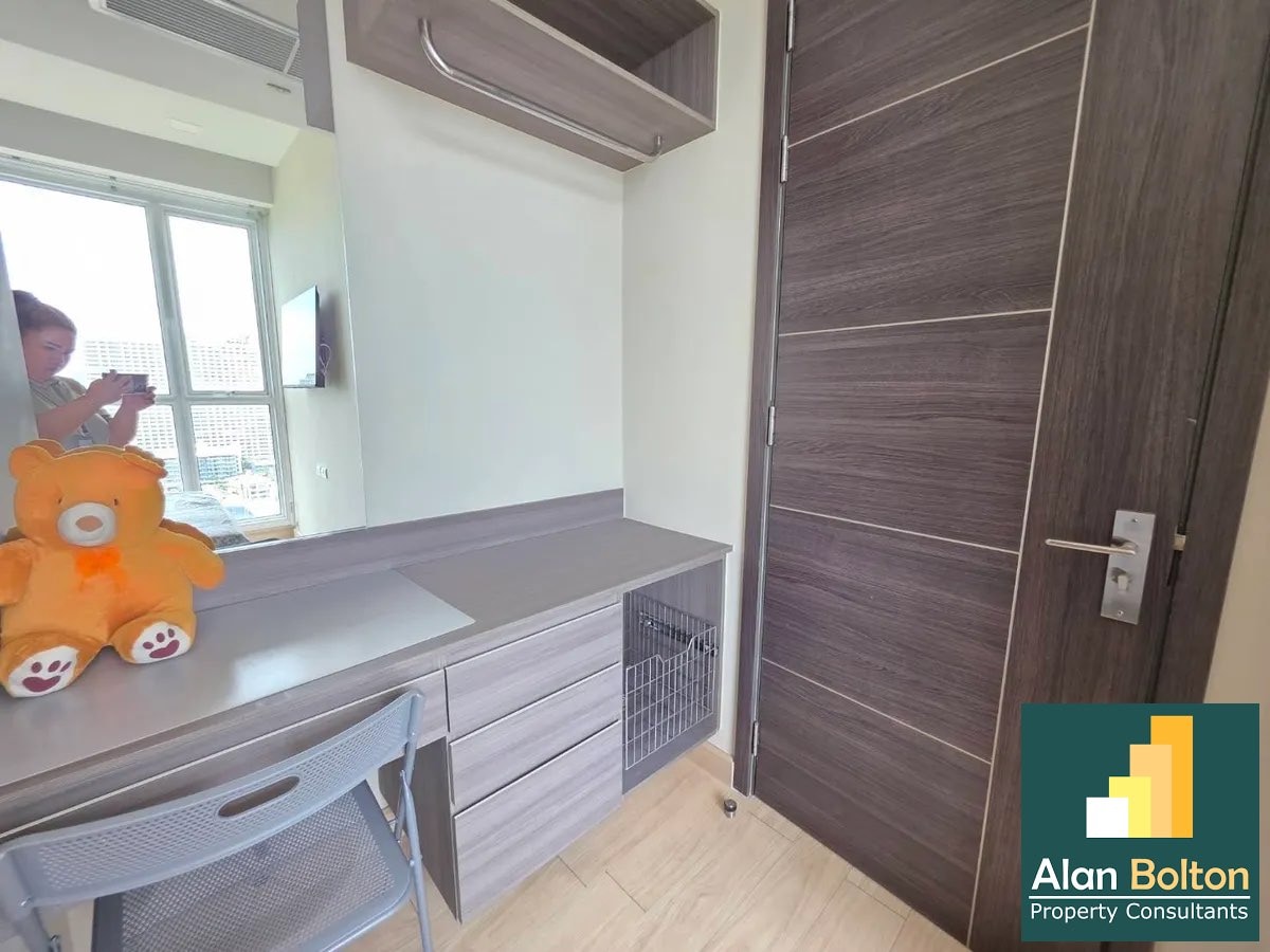 Breathtaking Sea View! 2-Bedroom Condo for Rent in Jomtien photo 4