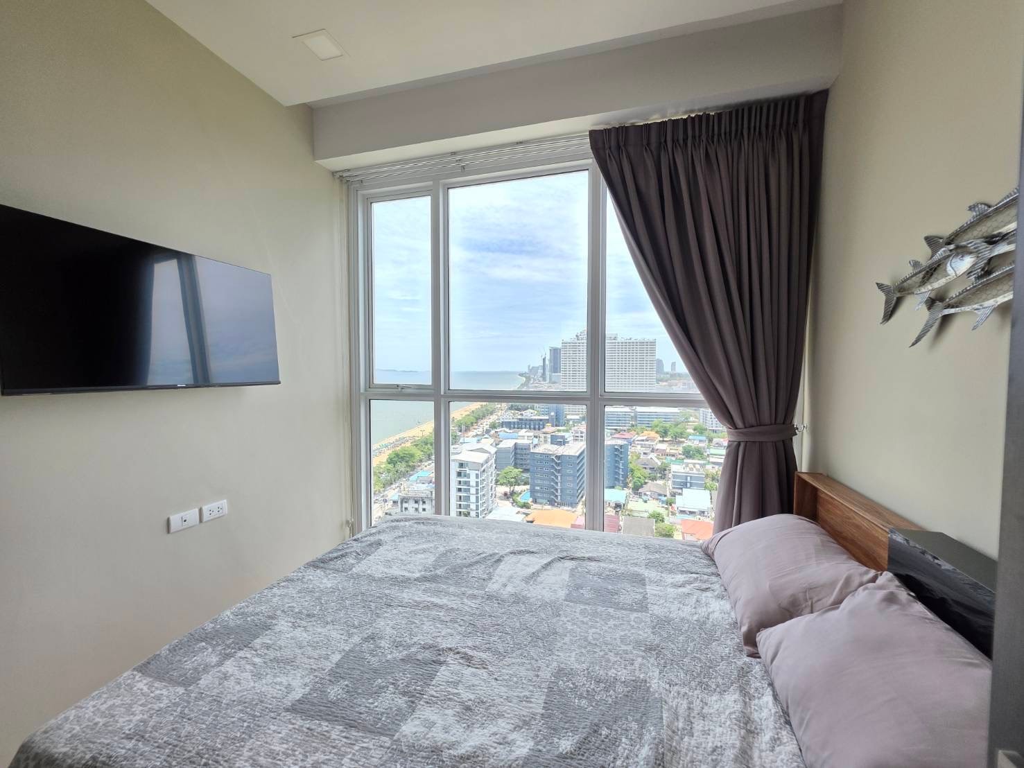 Breathtaking Sea View! 2-Bedroom Condo for Rent in Jomtien photo 16