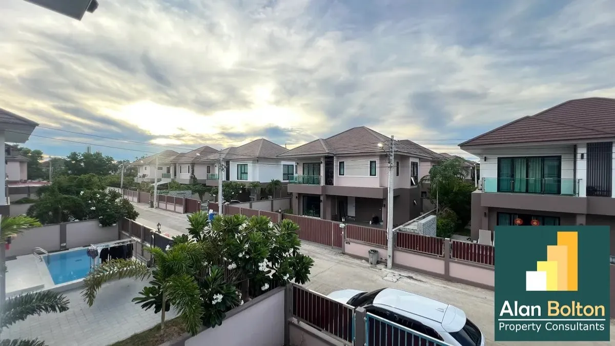 Pool villa 4 Bedrooms 3 Bathrooms in Huay yai photo 10