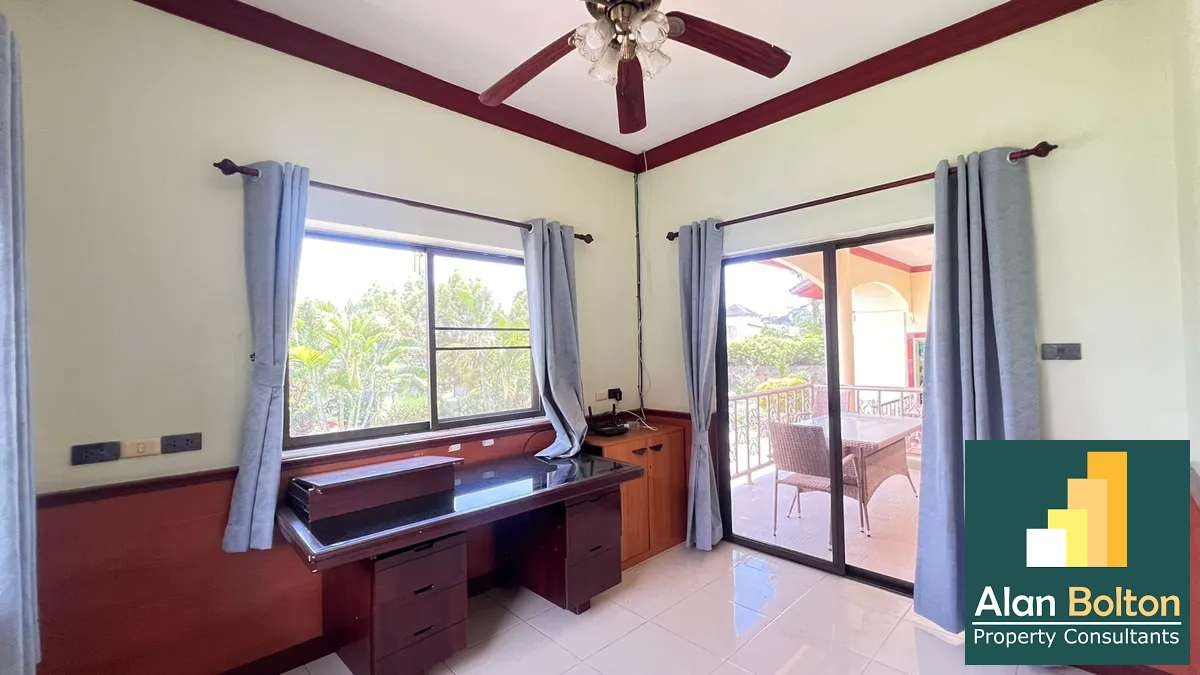 Pool villa 4 Bedrooms 4 Bathrooms in East Pattaya photo 13